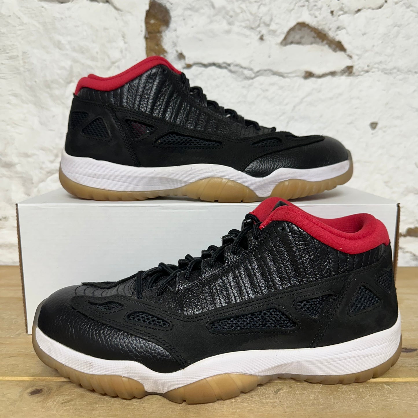Air Jordan 11 Low Bred IE (2021) Sz 10