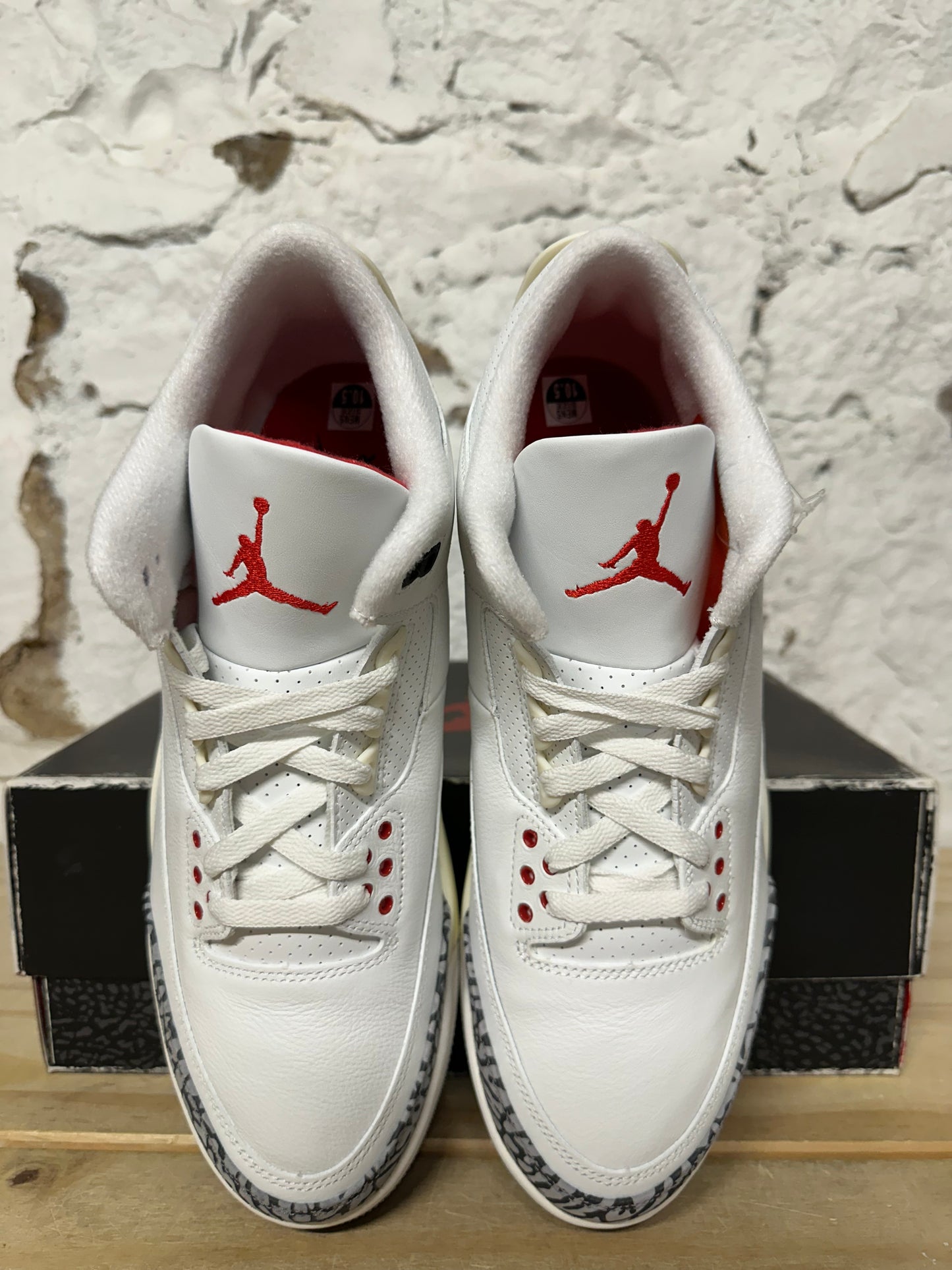Air Jordan 3 White Cement Reimagined Sz 10.5 DS
