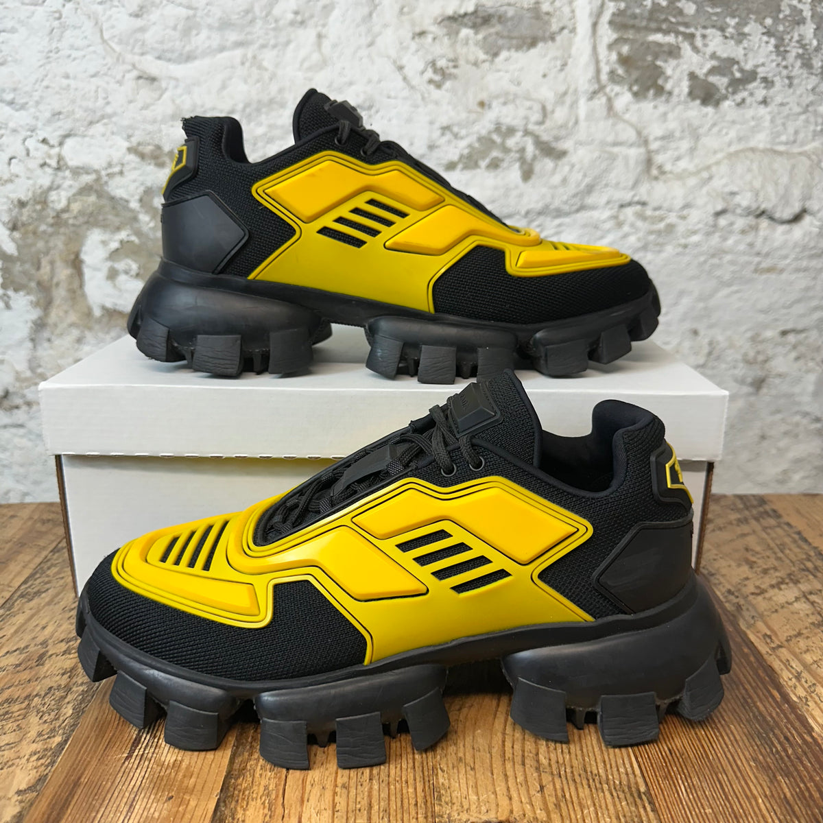 Prada Cloudbust Yellow Black Sneaker Sz 7 – The Gallery Online display picture 2