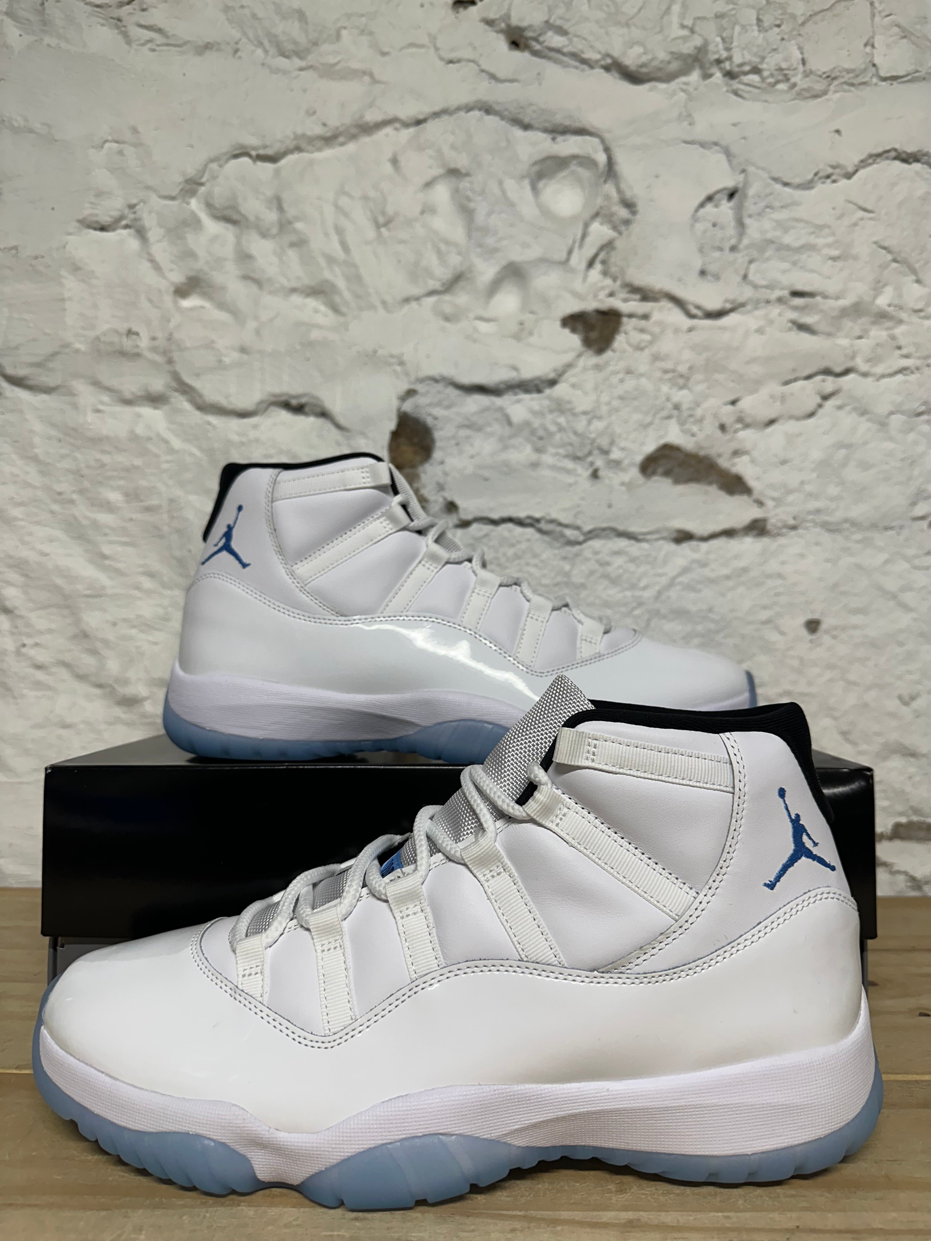 Air Jordan 11 High Legend Blue (2024) Sz 12.5 DS