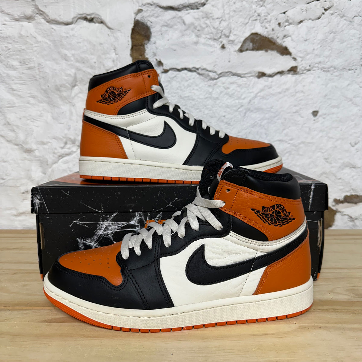 Air Jordan 1 High Shattered Backboard 1.0 (2025) Sz 9