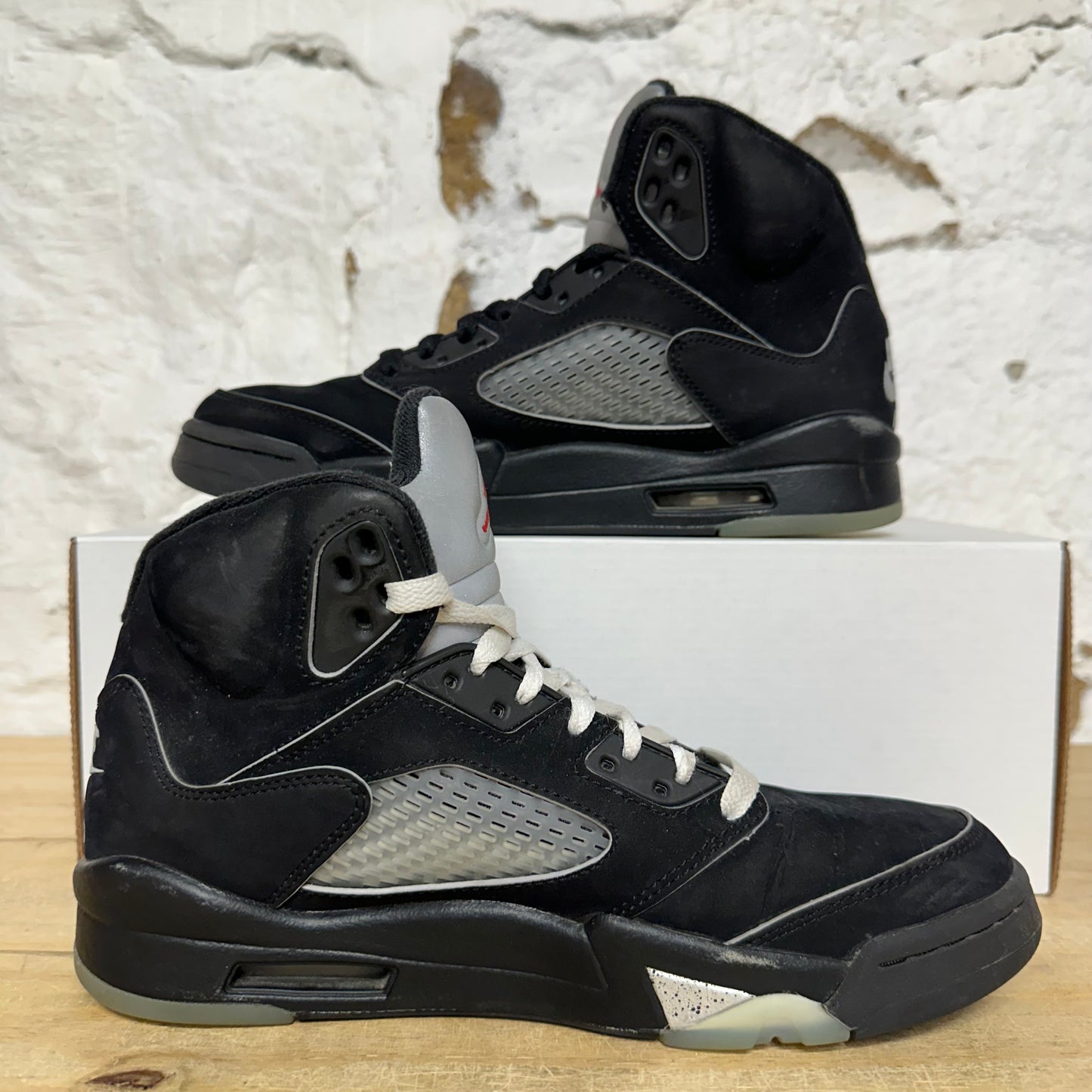 Air Jordan 5 Black Metallic Reimagined Sz 7.5