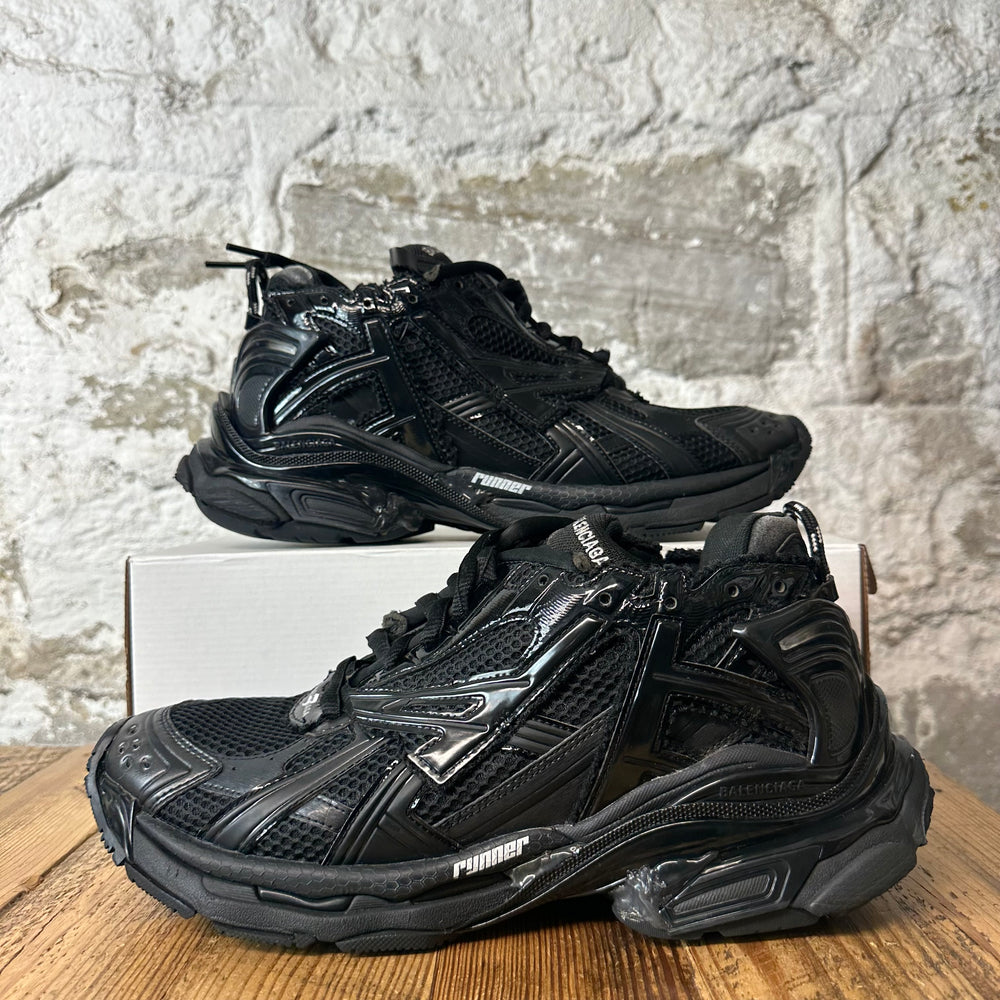 Balenciaga Runner Triple Black Matte Sneaker Sz 11 (44)