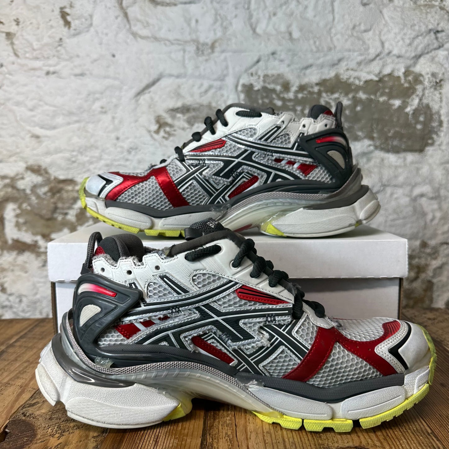Balenciaga Runner Grey White Red Sneaker Sz 10 (43)