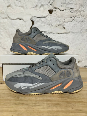 Yeezy 700 Inertia Sz 11