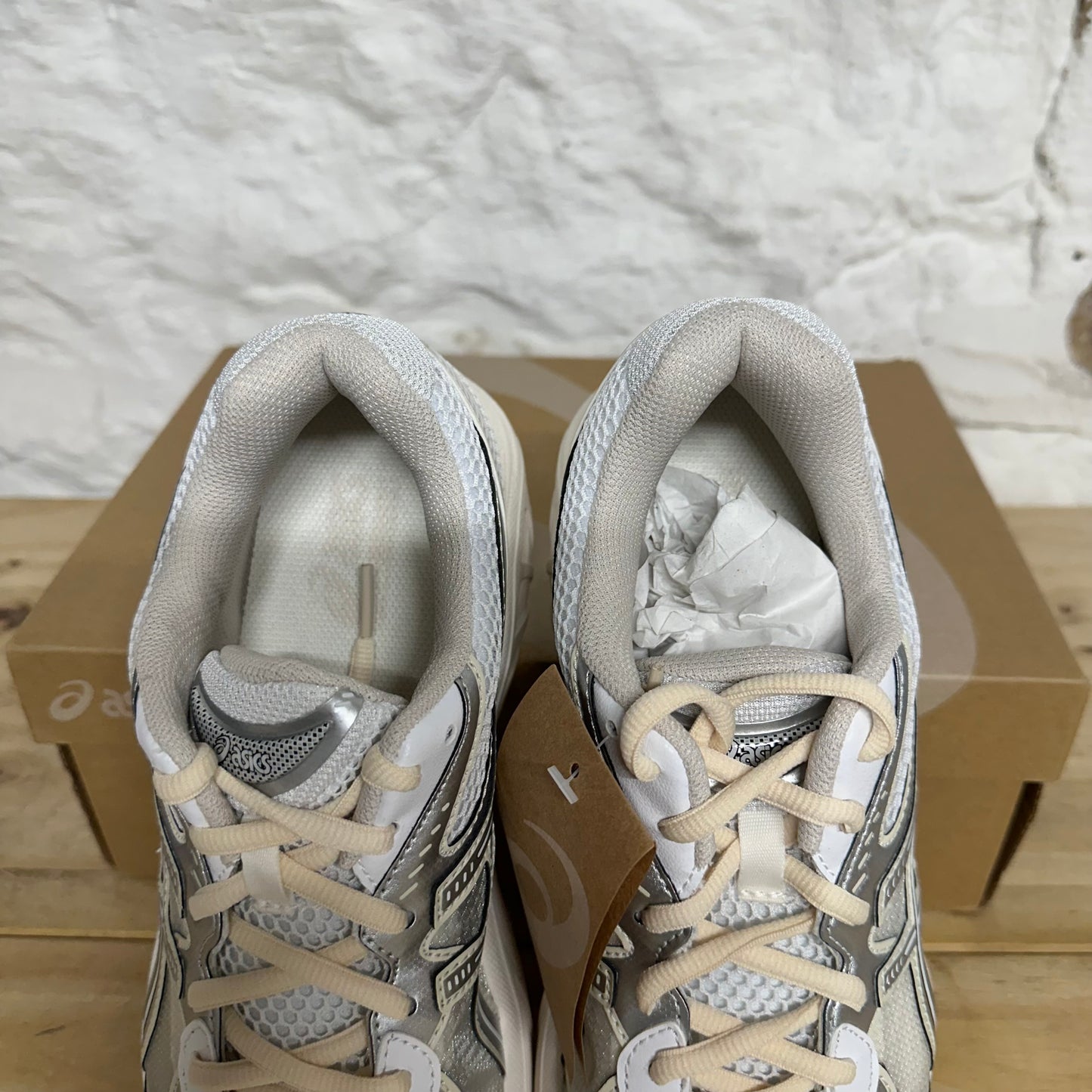 Asics GT-2160 Above the Clouds White Pure Silver Sz 8 DS
