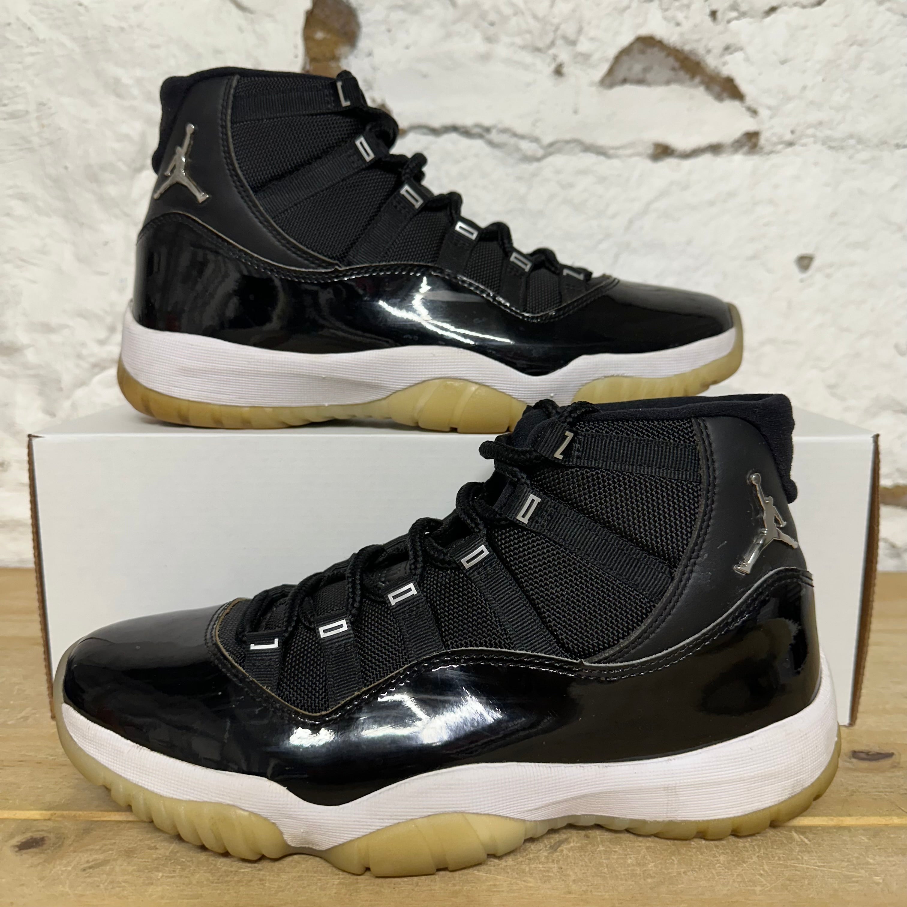 Air Jordan 11 High Jubilee Sz 8.5