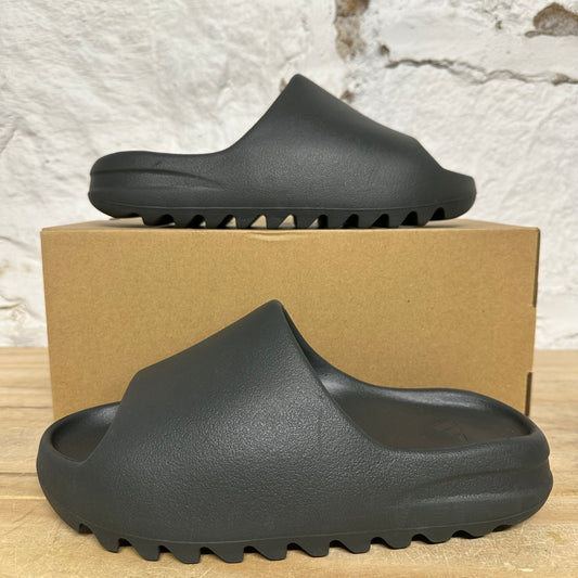 Yeezy Slide Dark Onyx Sz 7