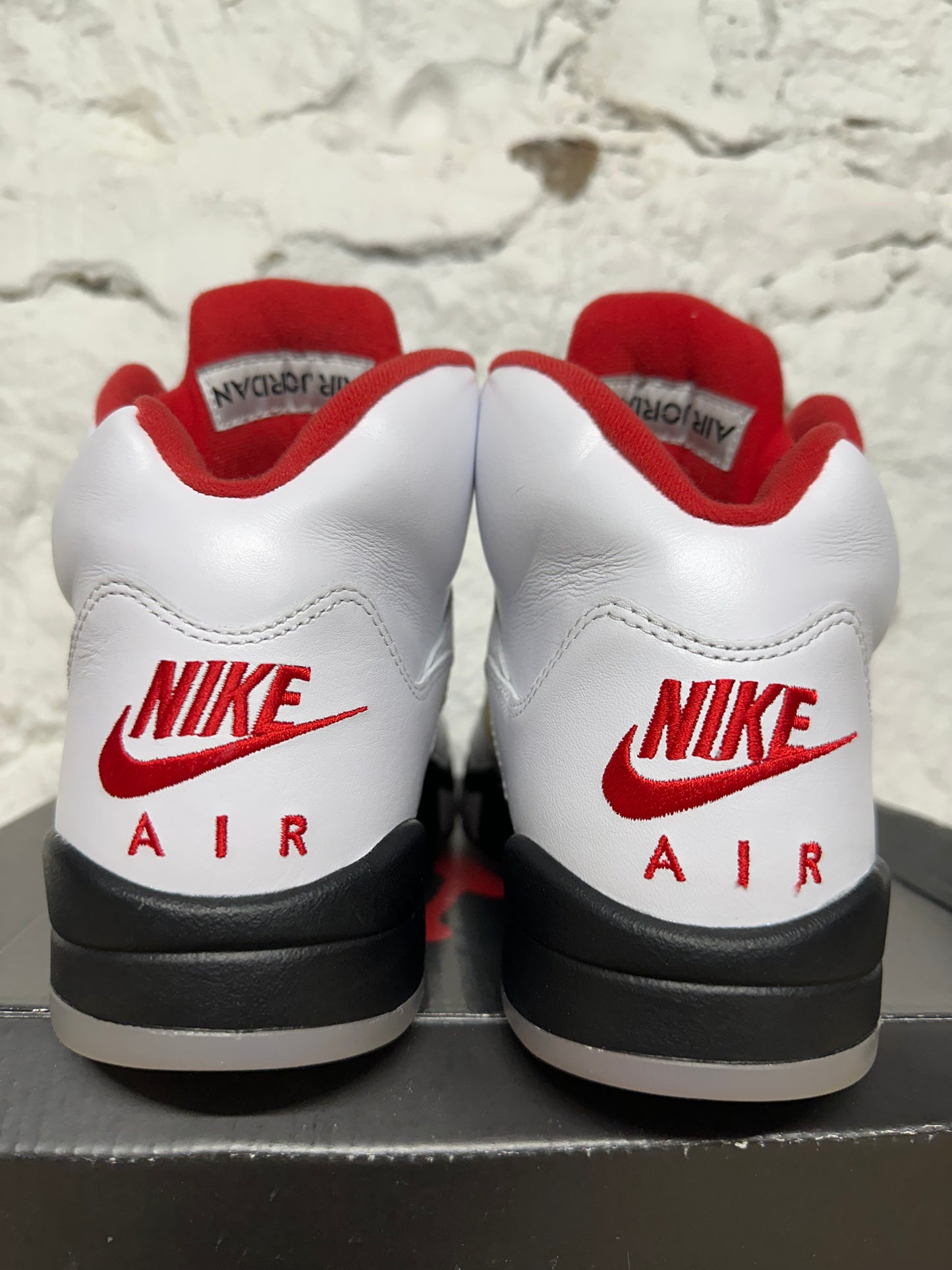 Air Jordan 5 Fire Red (2020) Sz 8.5