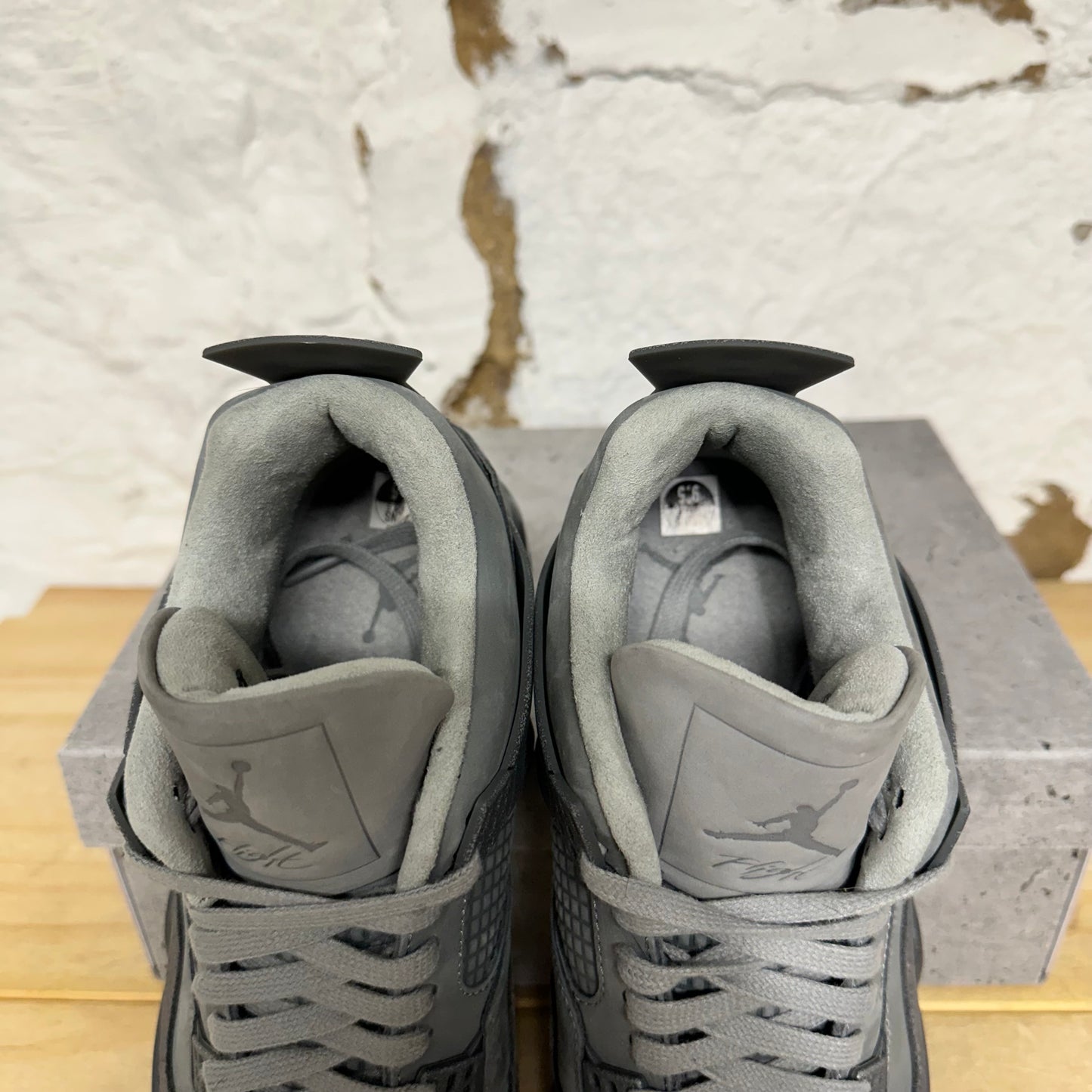 Air Jordan 4 Wet Cement Sz 9.5
