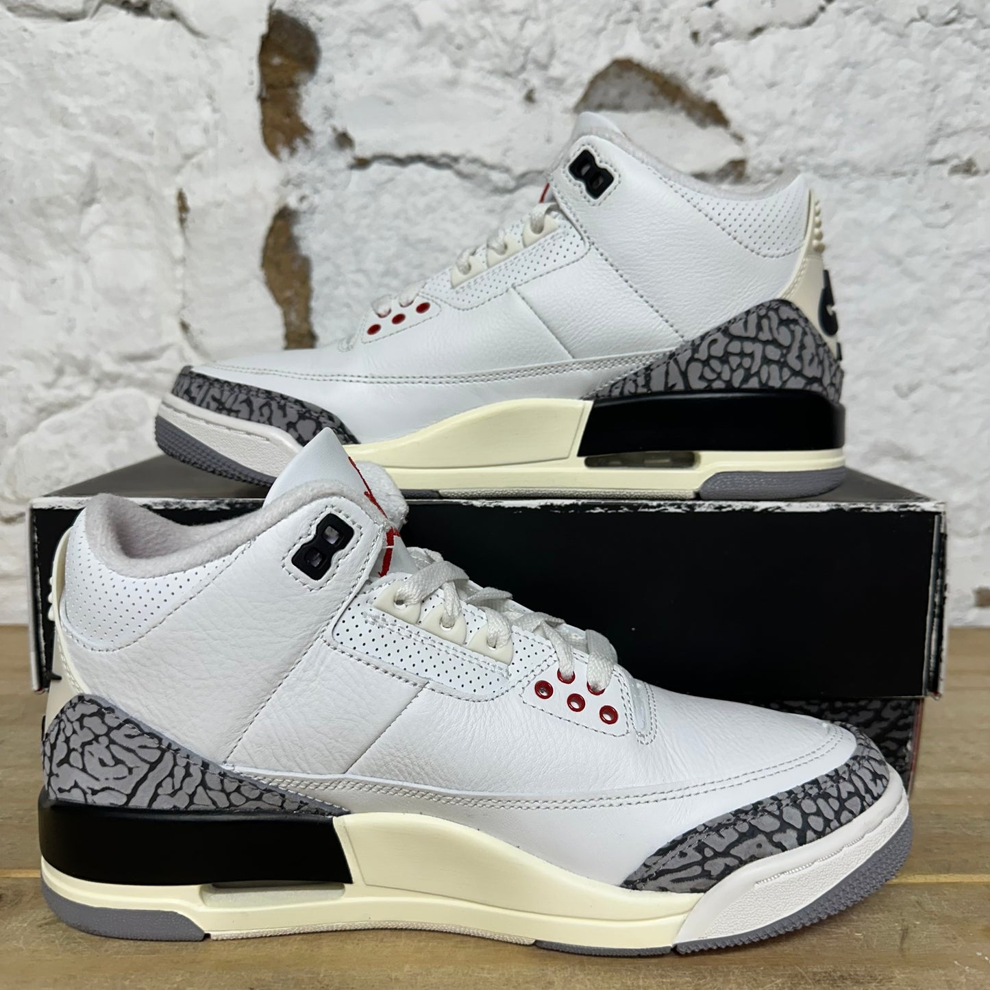 Air Jordan 3 White Cement Reimagined Sz 8