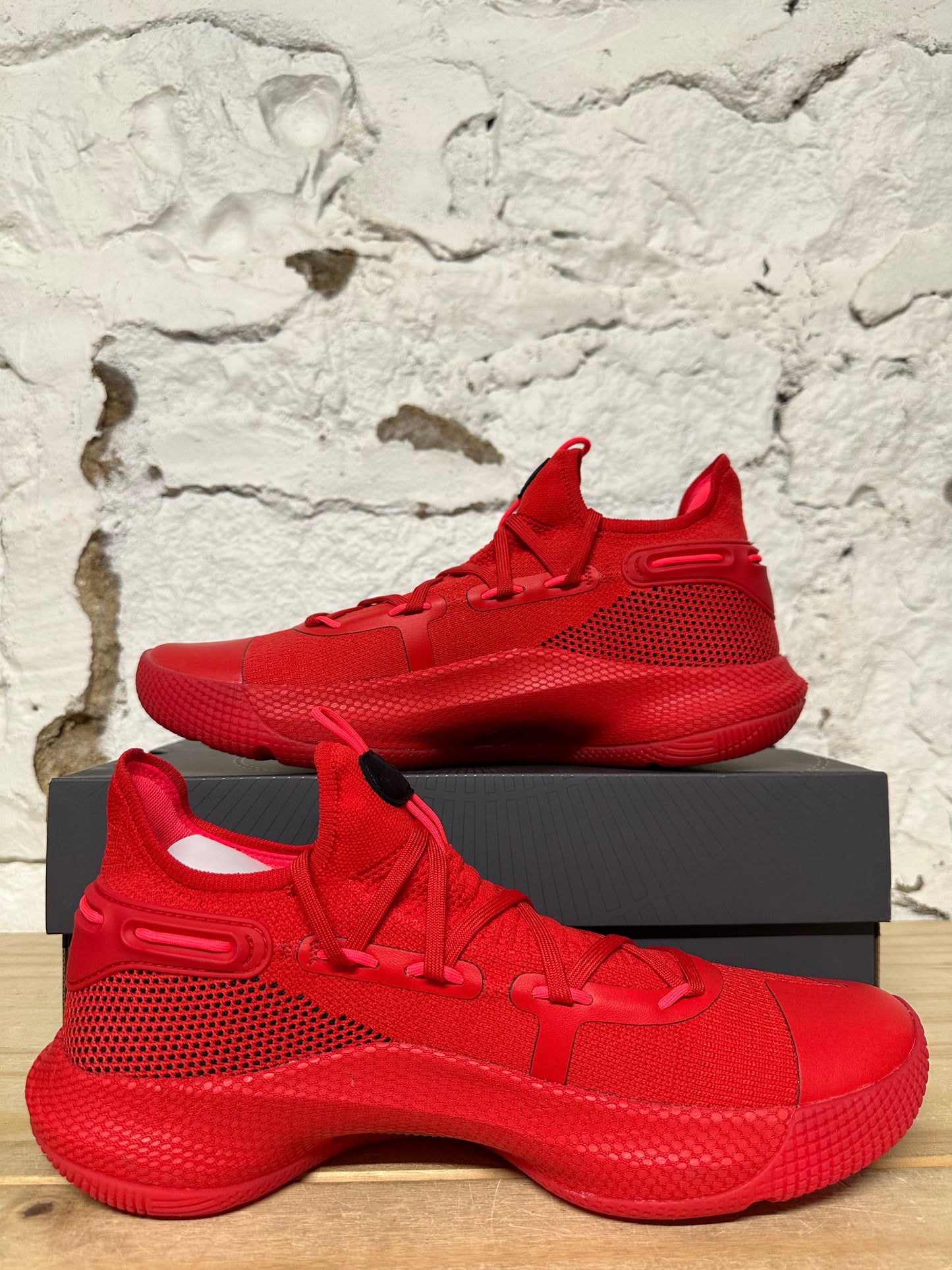 Under Armour Curry 6 Red Sz 10.5 DS