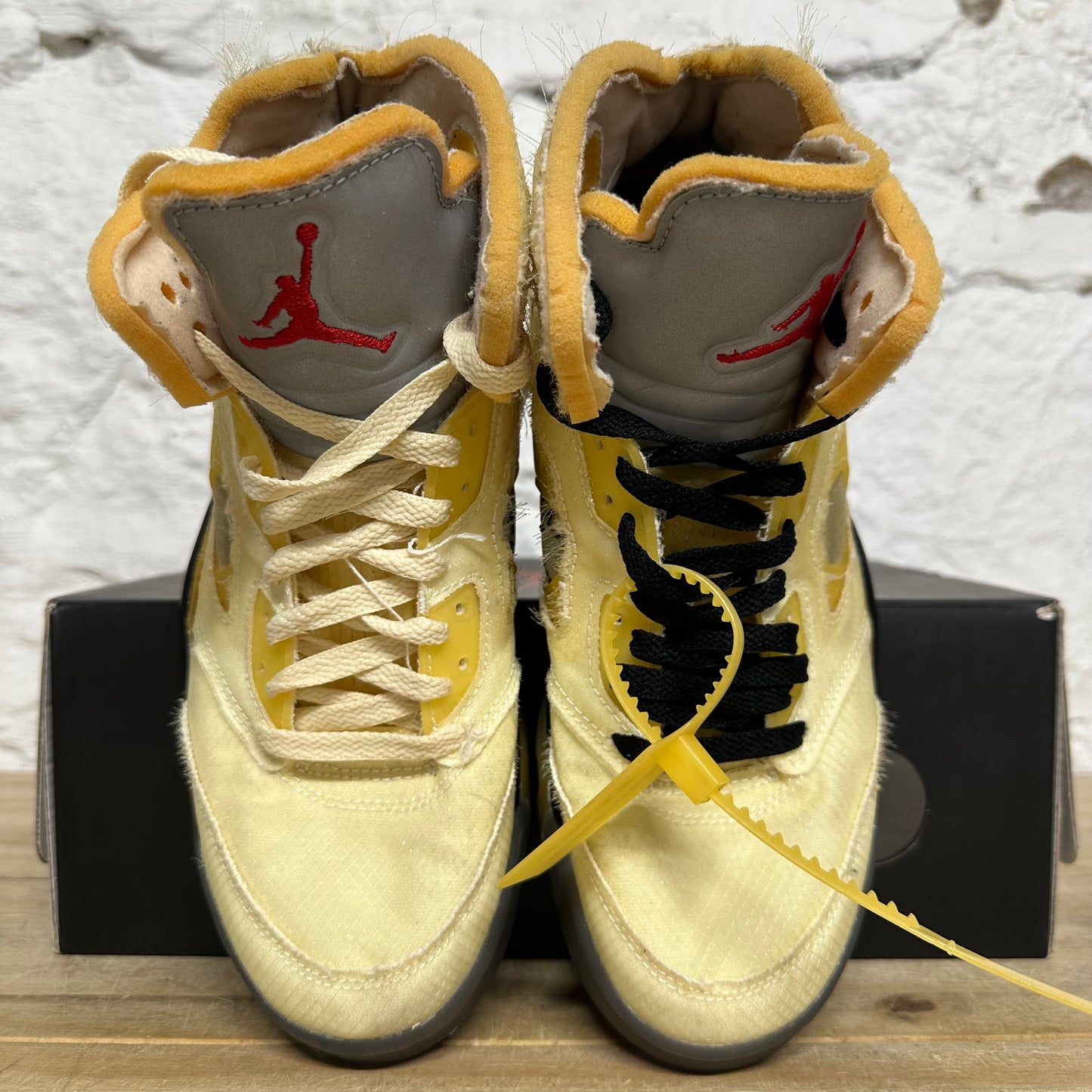 Air Jordan 5 Off-White Sail Sz 7.5