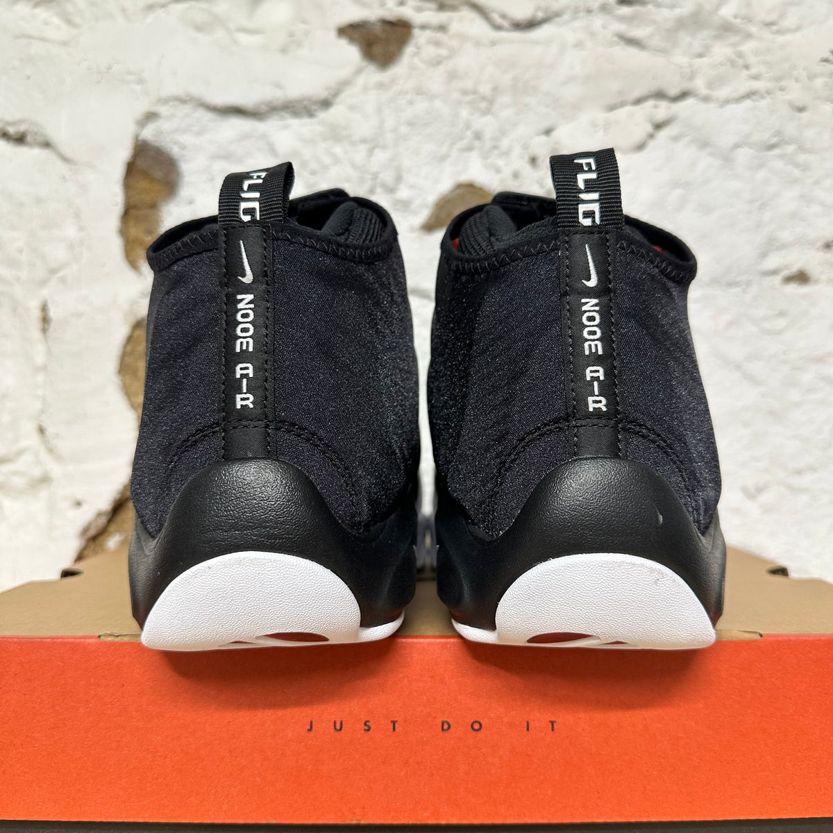 Nike Air Zoom Fight The Glove Black White OG (2026) Sz 9