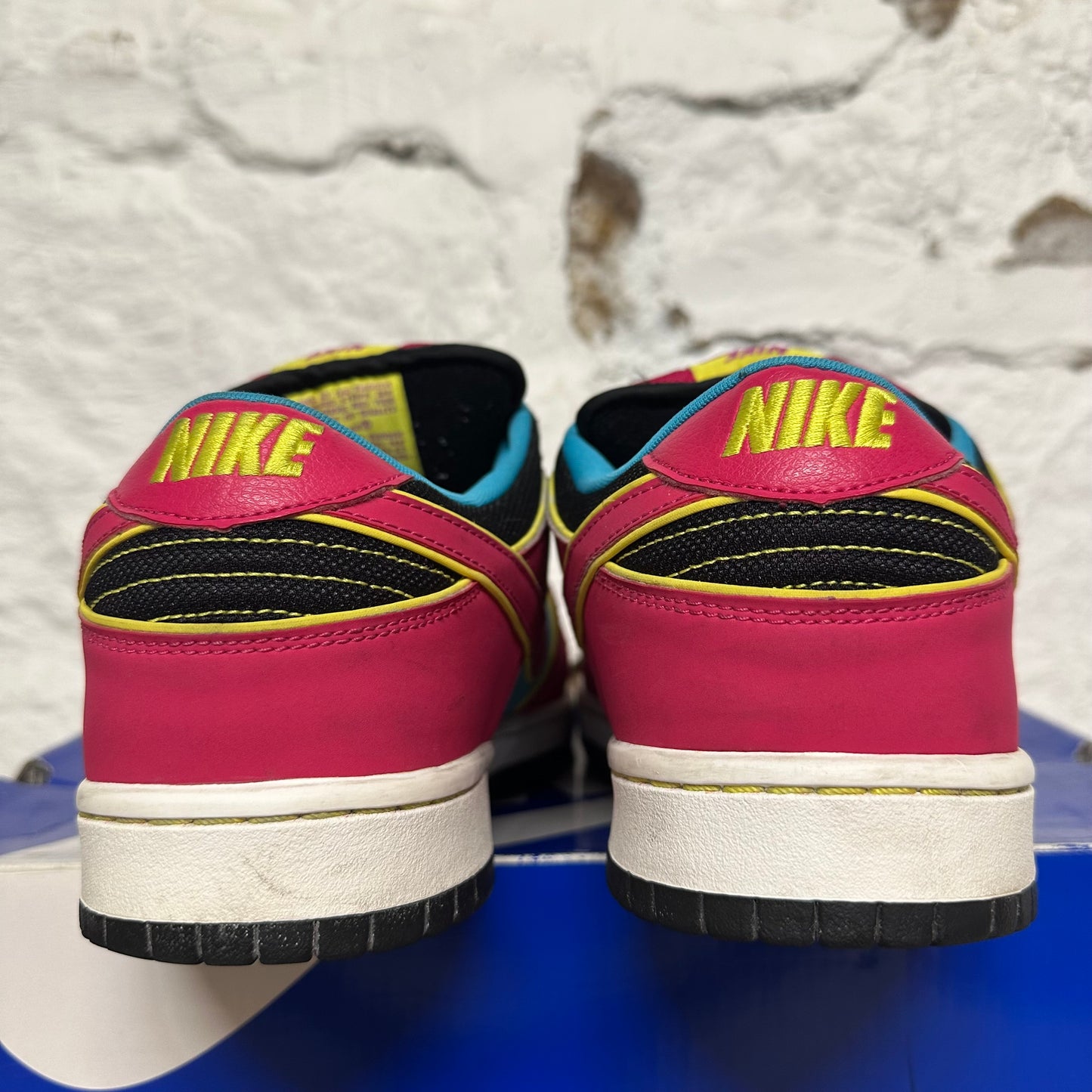 Nike SB Dunk Low Ms.Pacman Sz 12