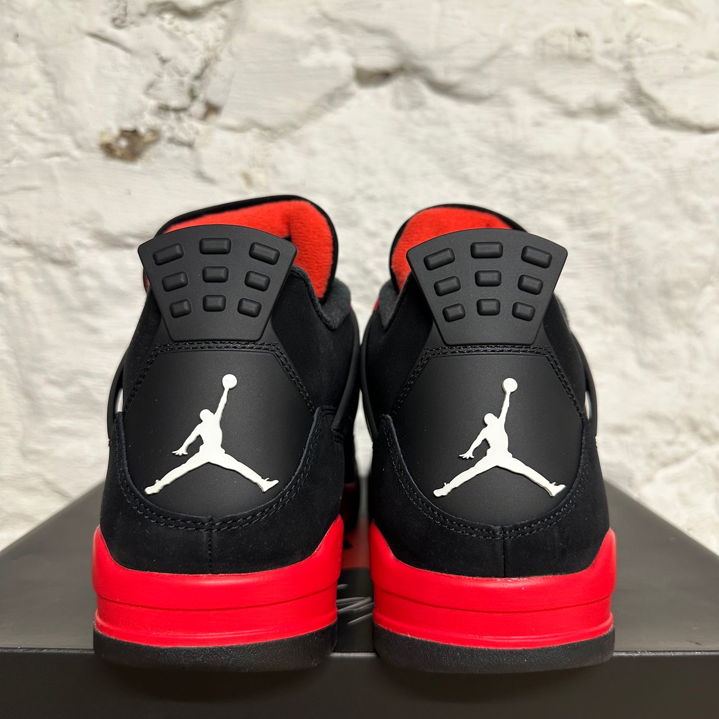 Air Jordan 4 Red Thunder Sz 11 DS