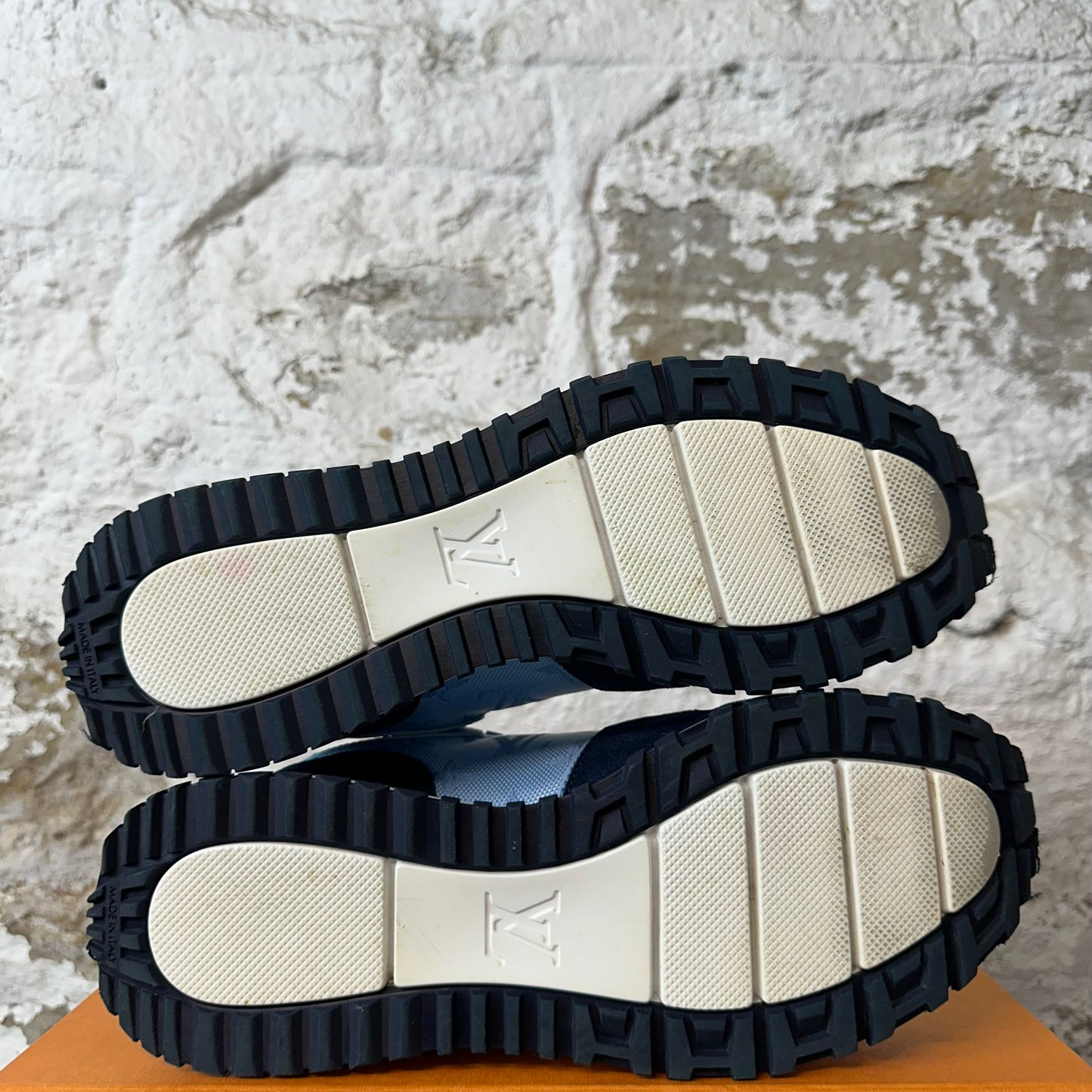 Louis Vuitton Runaway Blue Navy Sz 6.5 (5LV)