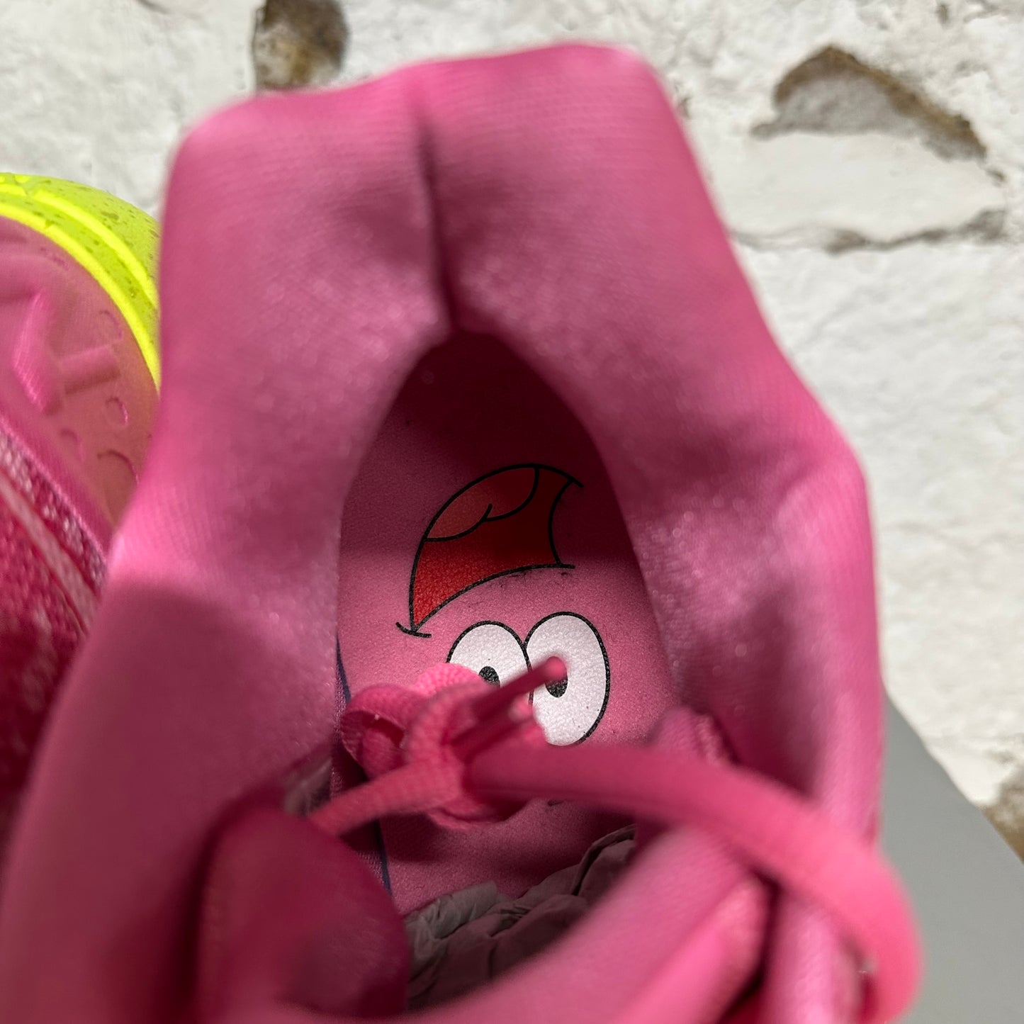 Nike Kyrie 5 Spongebob Patrick Sz 11.5