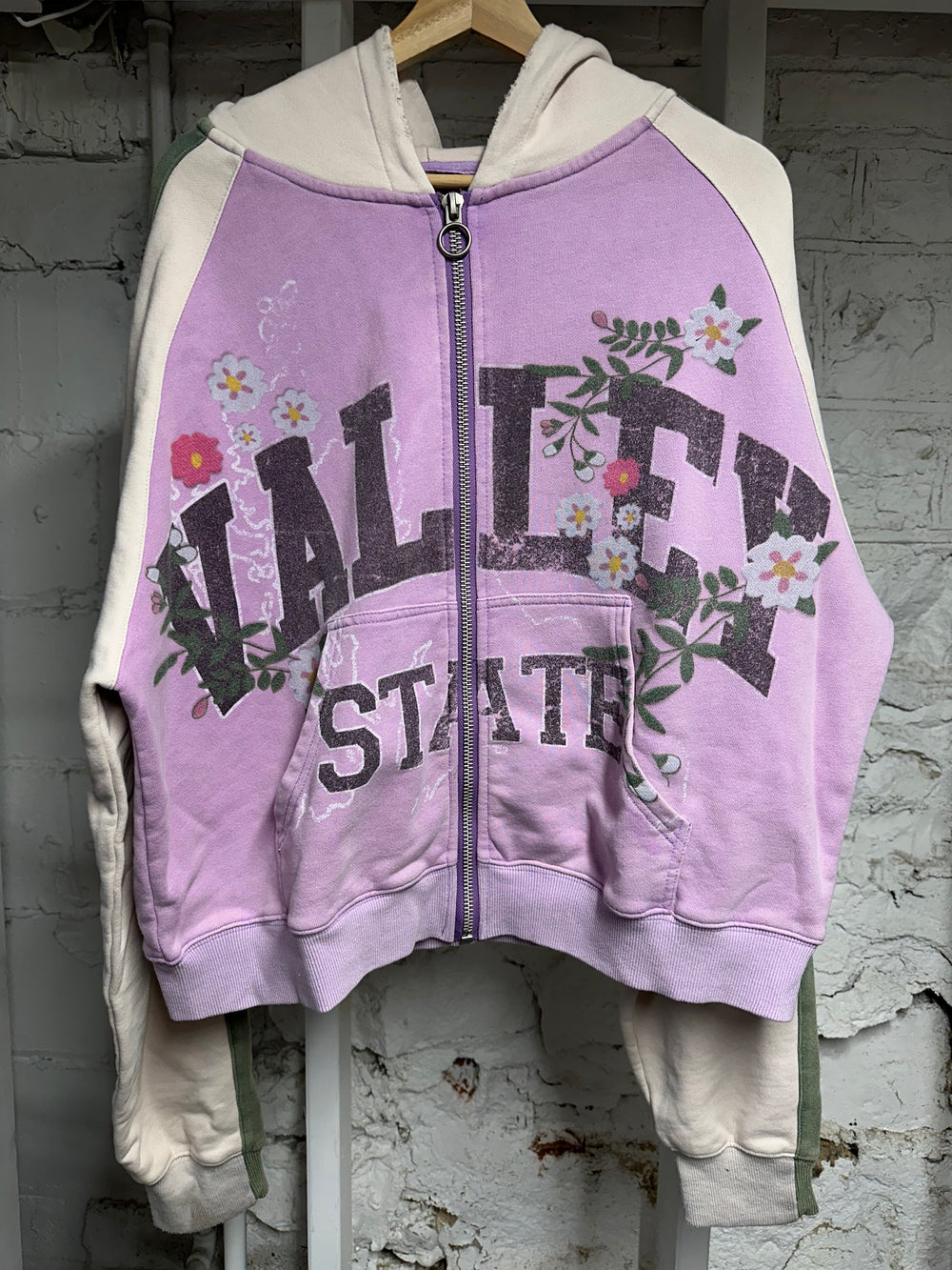 Vale State Flowers Zip Up Hoodie Sz L