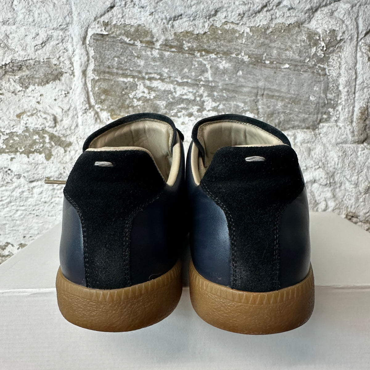 Maison Margiela Replica Navy Gum Sneaker Sz 9 (42)