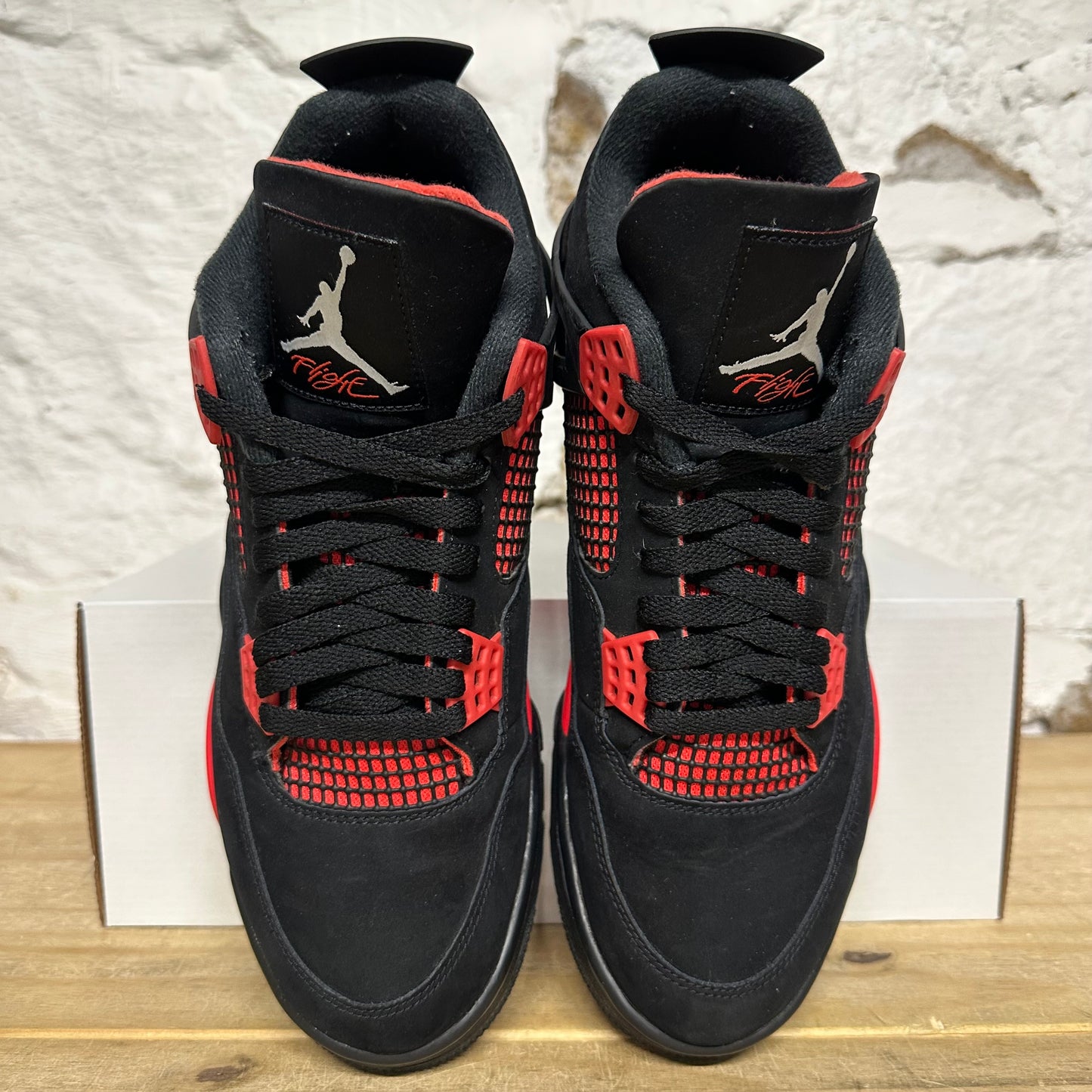 Air Jordan 4 Red Thunder Sz 10.5