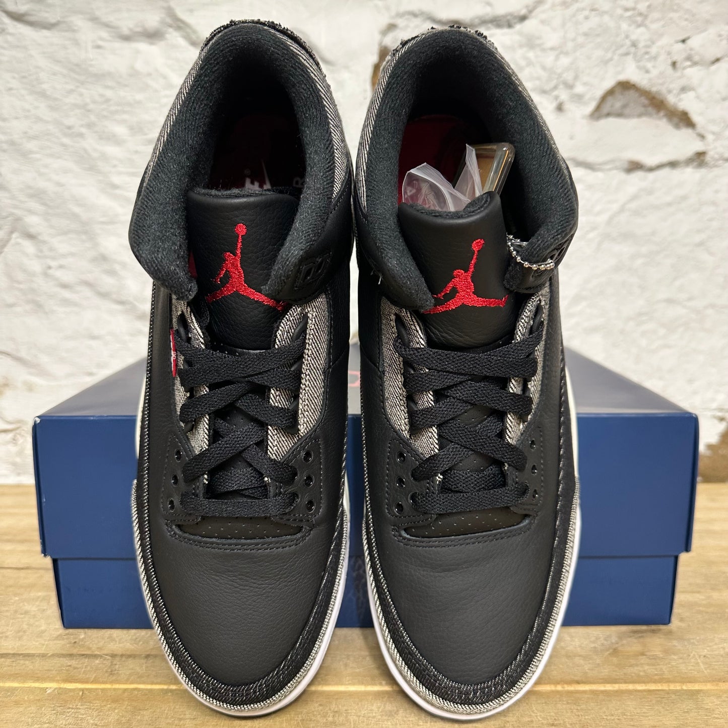 Air Jordan 3 Levis Black Sz 10.5 DS
