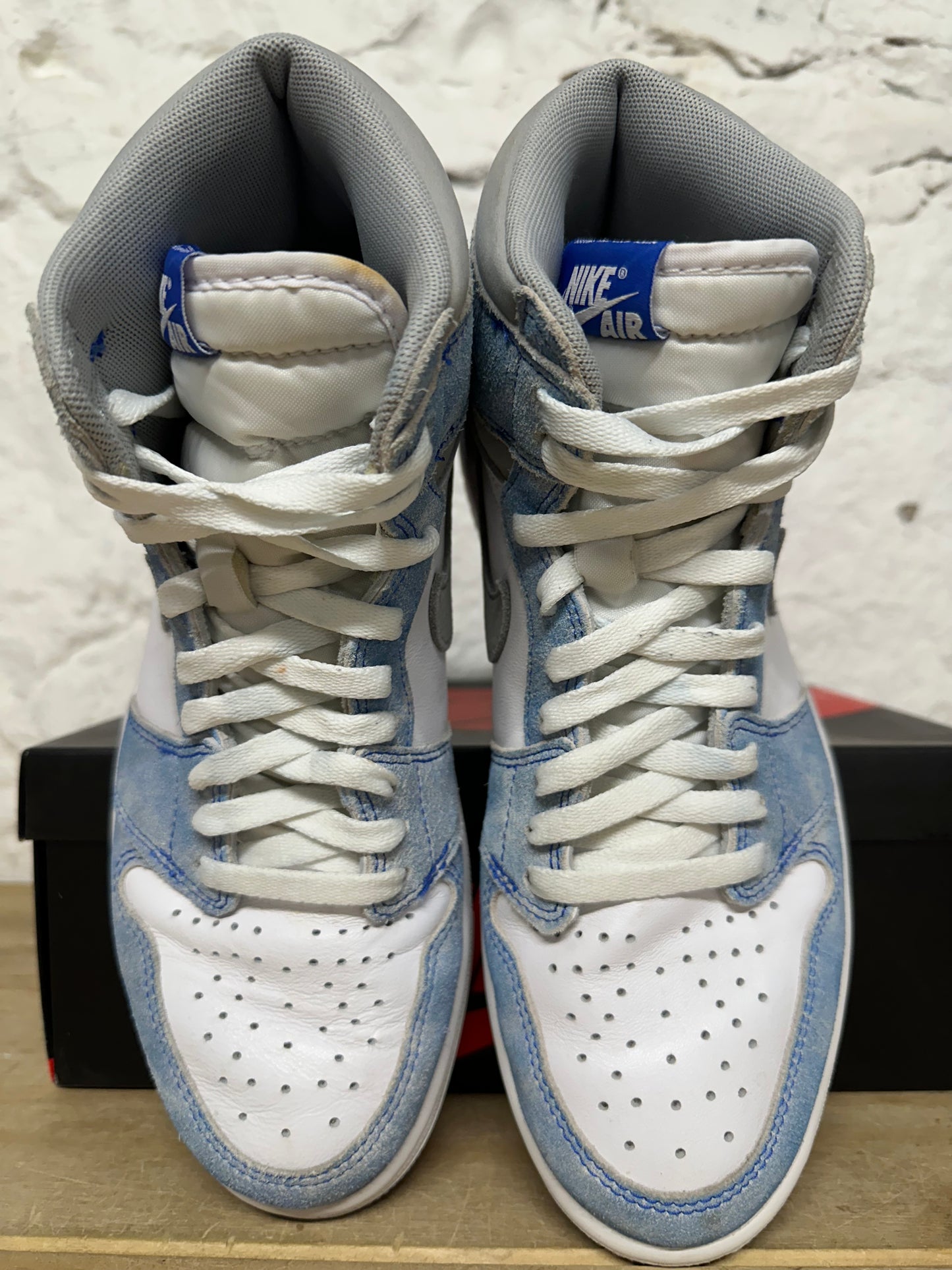 Air Jordan 1 High Hyper Royal Sz 9