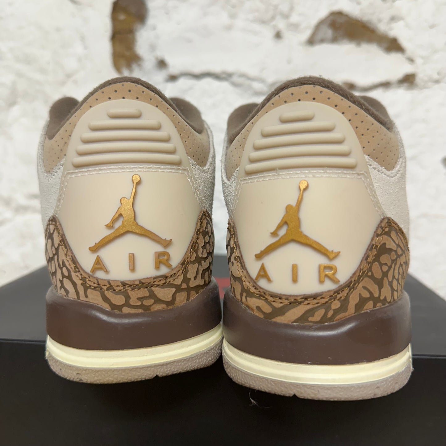 Air Jordan 3 Palomino Sz 4.5Y