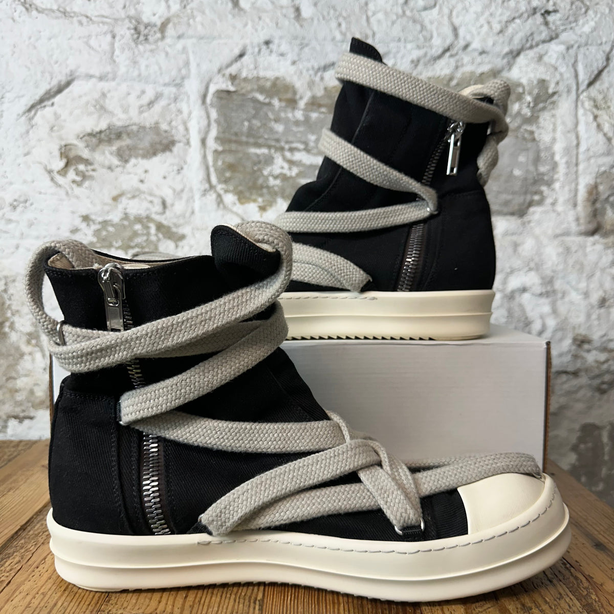 Rick Owens High Jumbo Lace Hexa Sneaker Sz 11 (44)