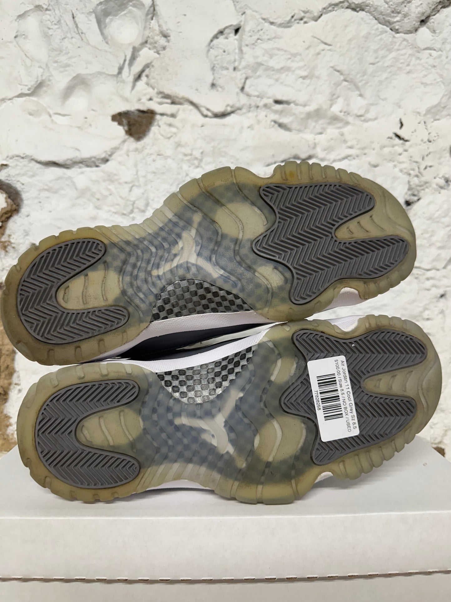 Air Jordan 11 Cool Grey Sz 8.5