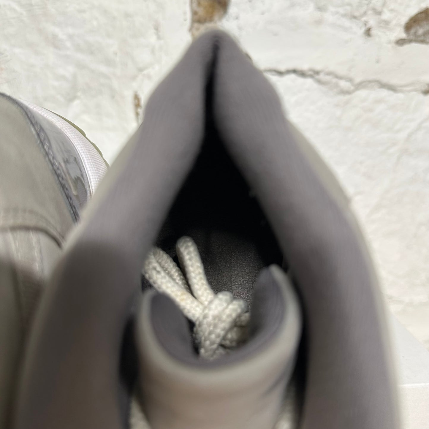 Air Jordan 11 High Cool Grey Sz 7Y