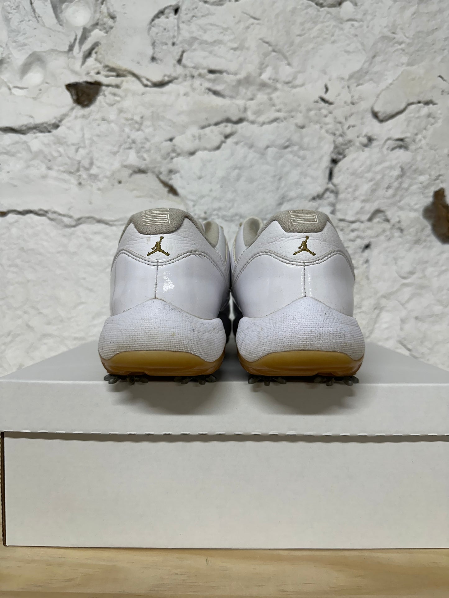Air Jordan 11 Low Golf Metallic Gold Sz 10
