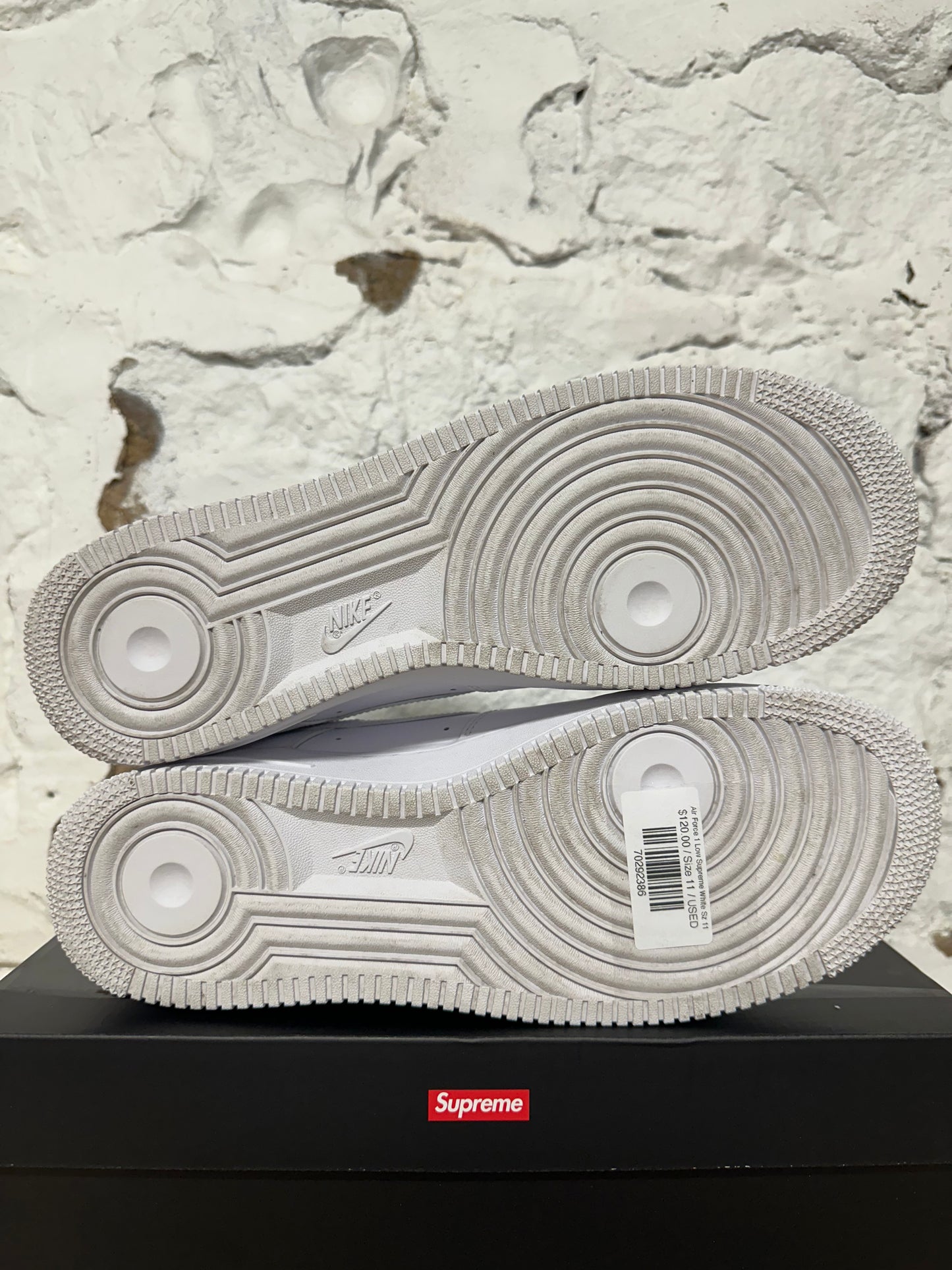 Nike Air Force 1 Low Supreme White Sz 11