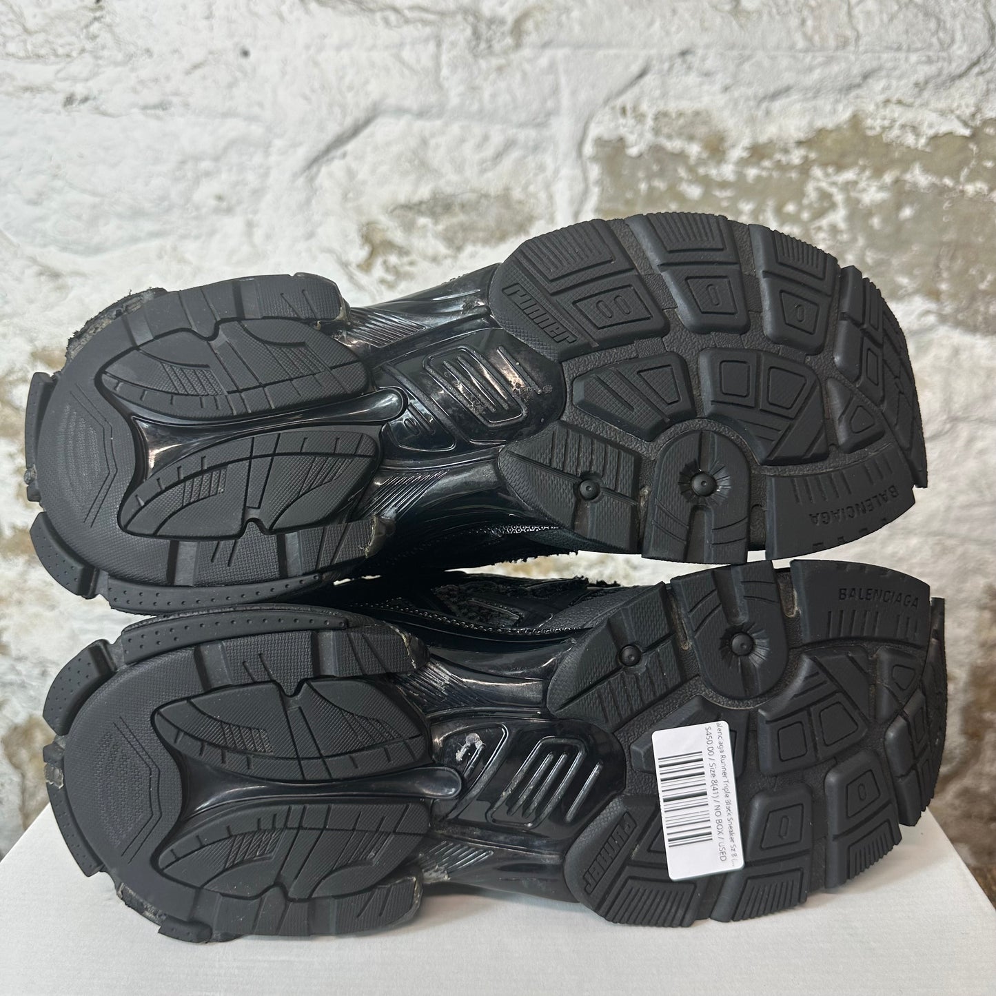 Balenciaga Runner Triple Black Sneaker Sz 8 (41)