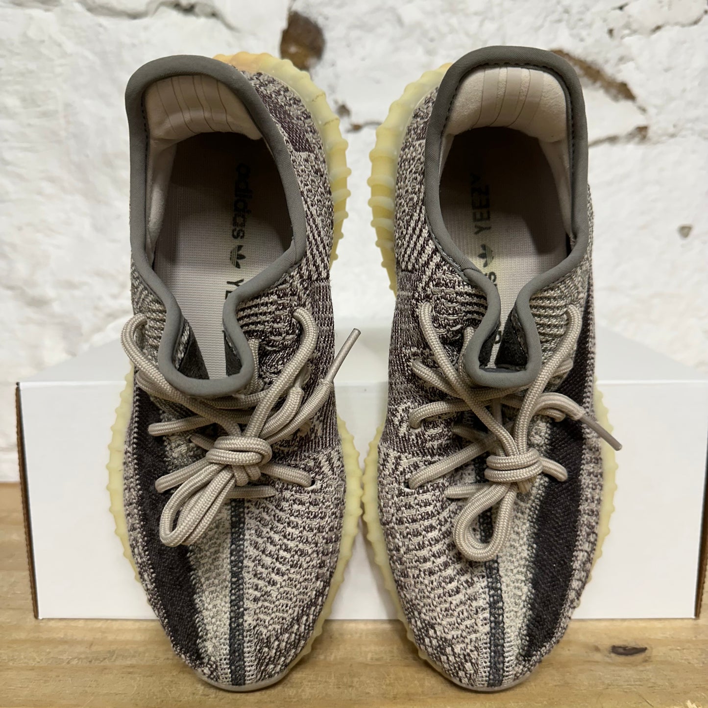 Yeezy 350 V2 Zyon Sz 7