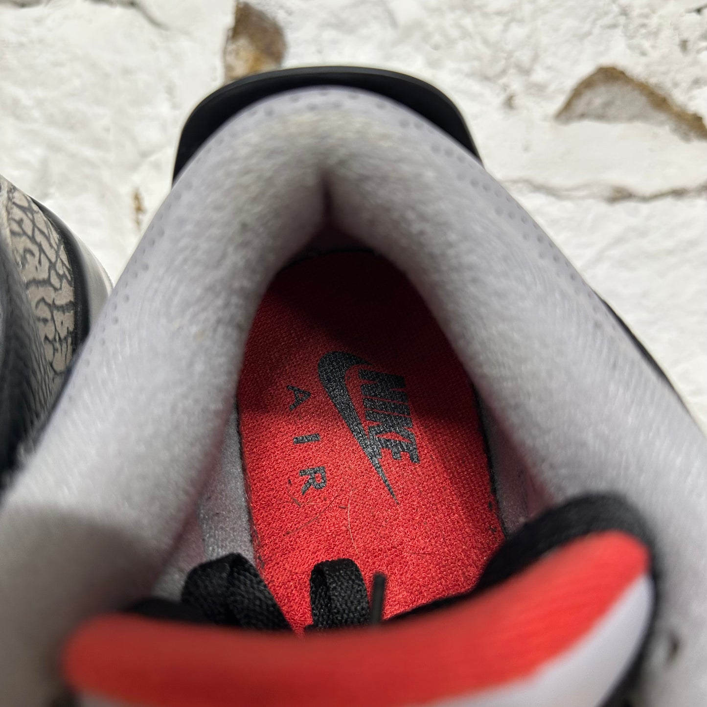 Air Jordan 3 Black Cement (2018) Sz 9