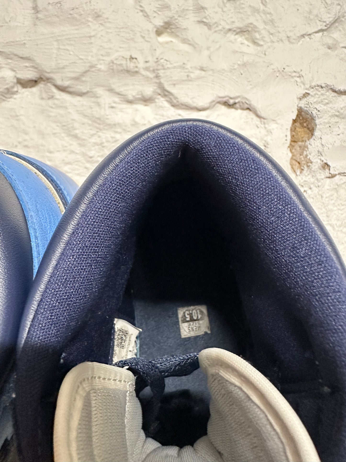 Air Jordan 1 High Obsidian Sz 10.5