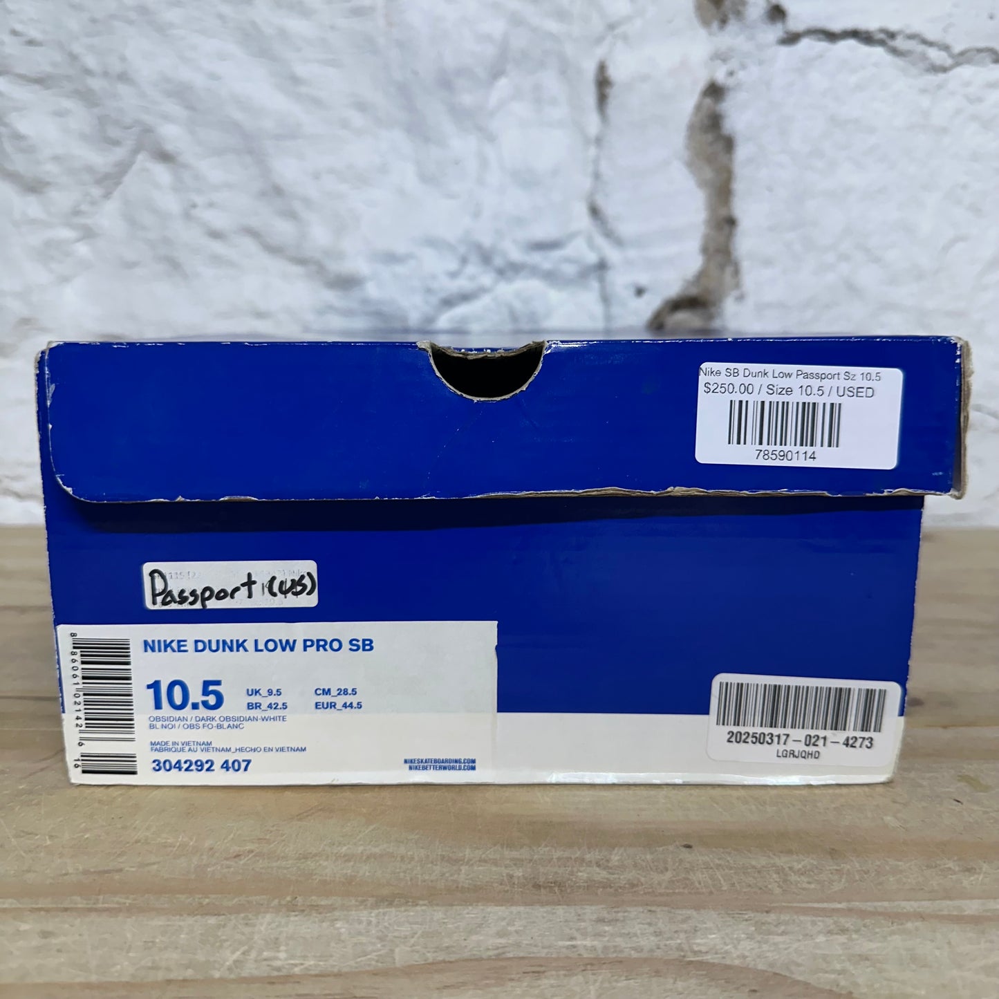 Nike SB Dunk Low Passport Sz 10.5