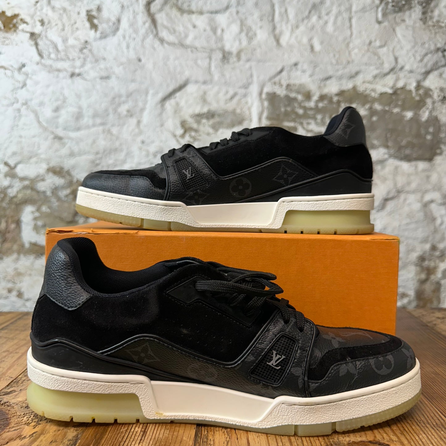 Louis Vuitton Graphite Trainer Sneaker Sz 8 (6.5LV)