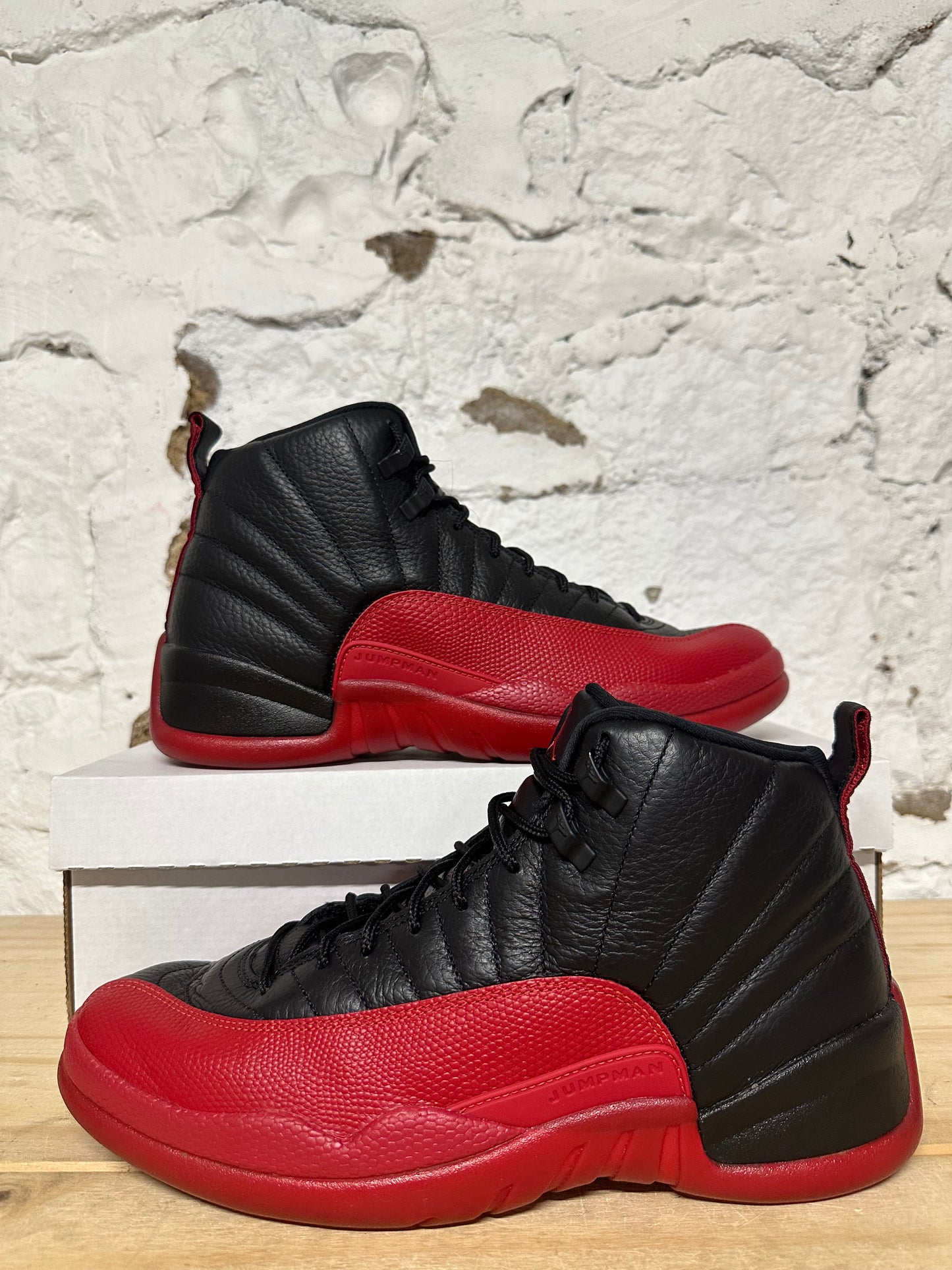 Air Jordan 12 Flu Game Sz 10.5