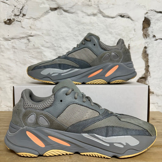 Yeezy 700 Inertia Sz 11.5