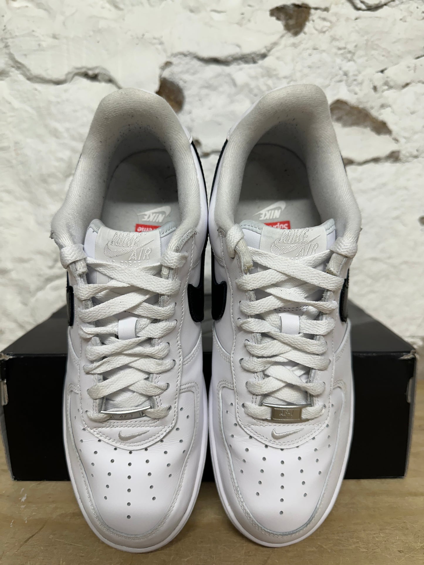 Nike Air Force 1 Low Supreme Black White Sz 8.5