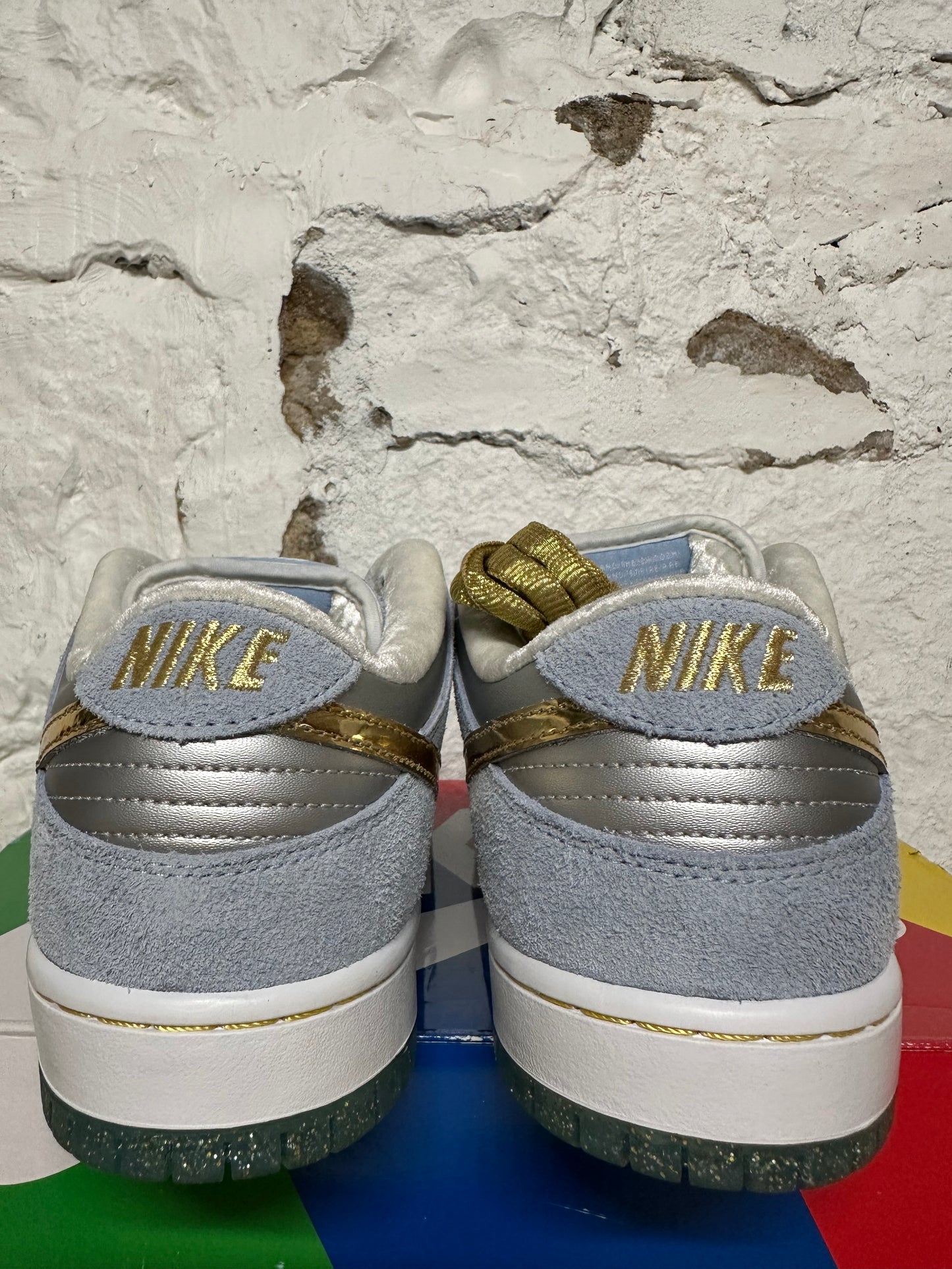 Nike SB Dunk Low Sean Cliver Holiday Special Sz 9.5 DS