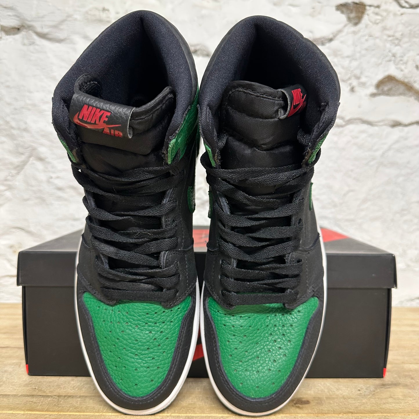Air Jordan 1 High Pine Green Black Sz 10