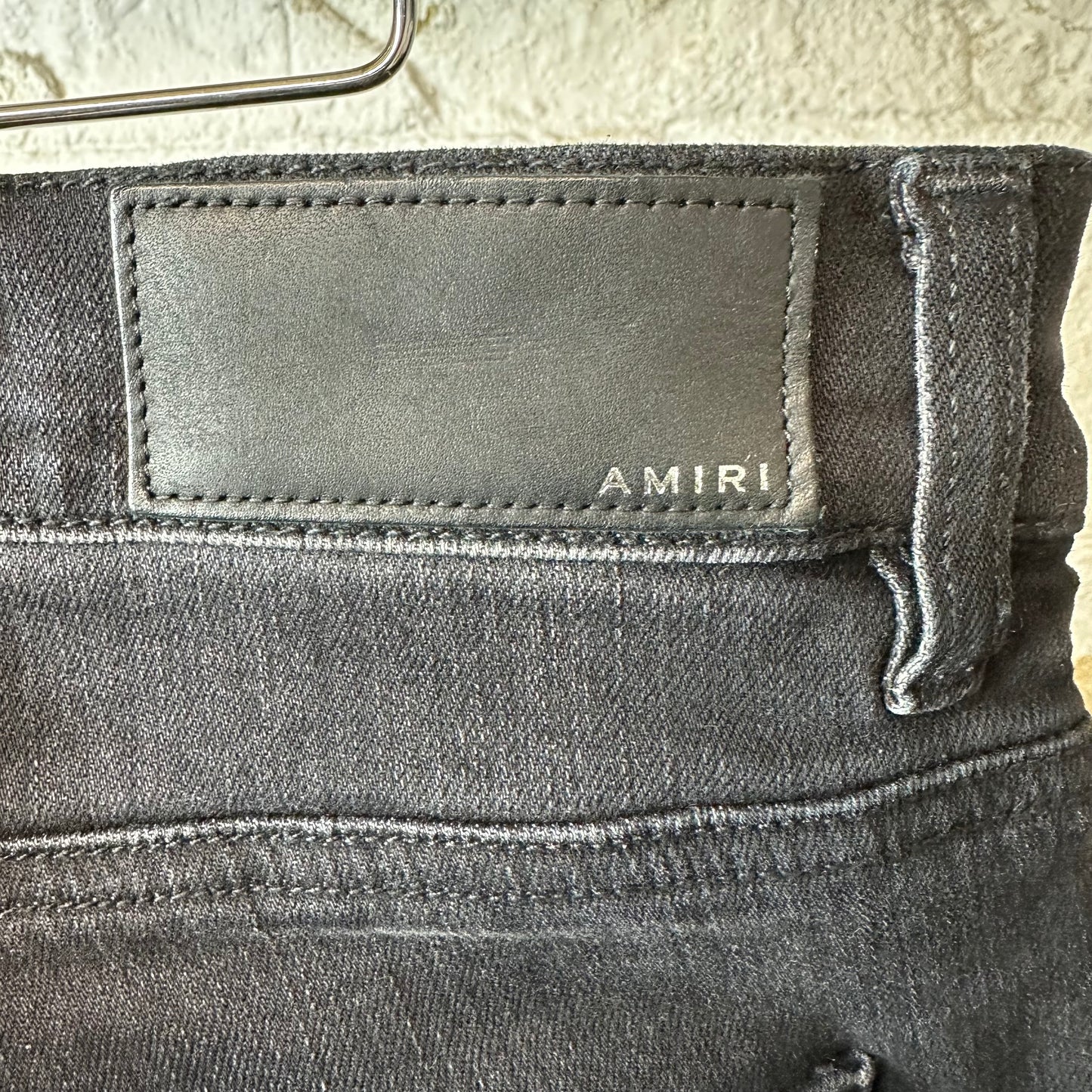 Amiri Knee Rip Plain Faded Black Denim Jeans Sz 32