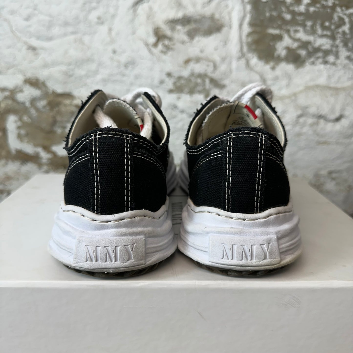 Maison Mihara Black White Hank Sneaker Sz 7 (40)