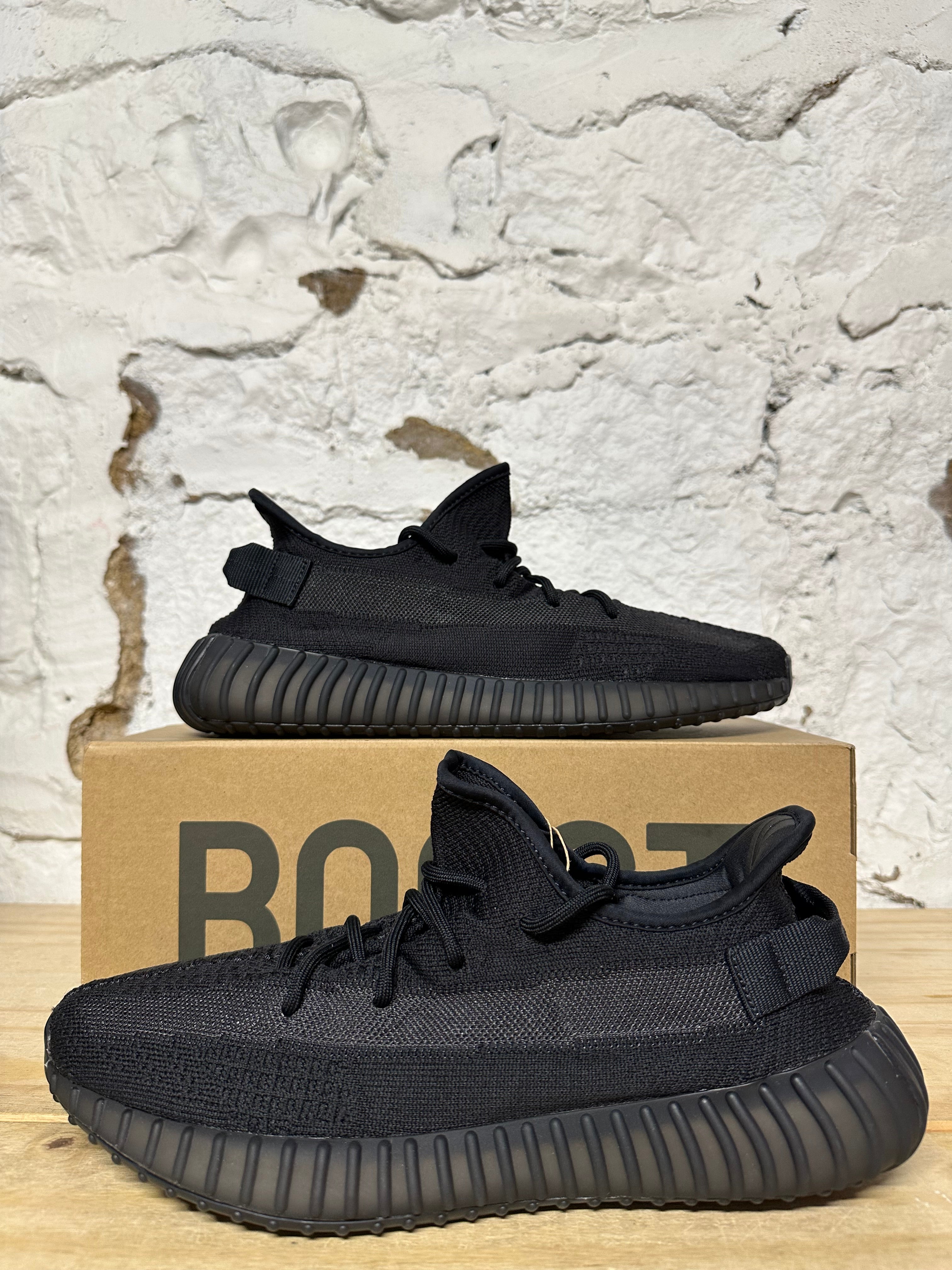 Yeezy 350 Onyx Sz 11 DS