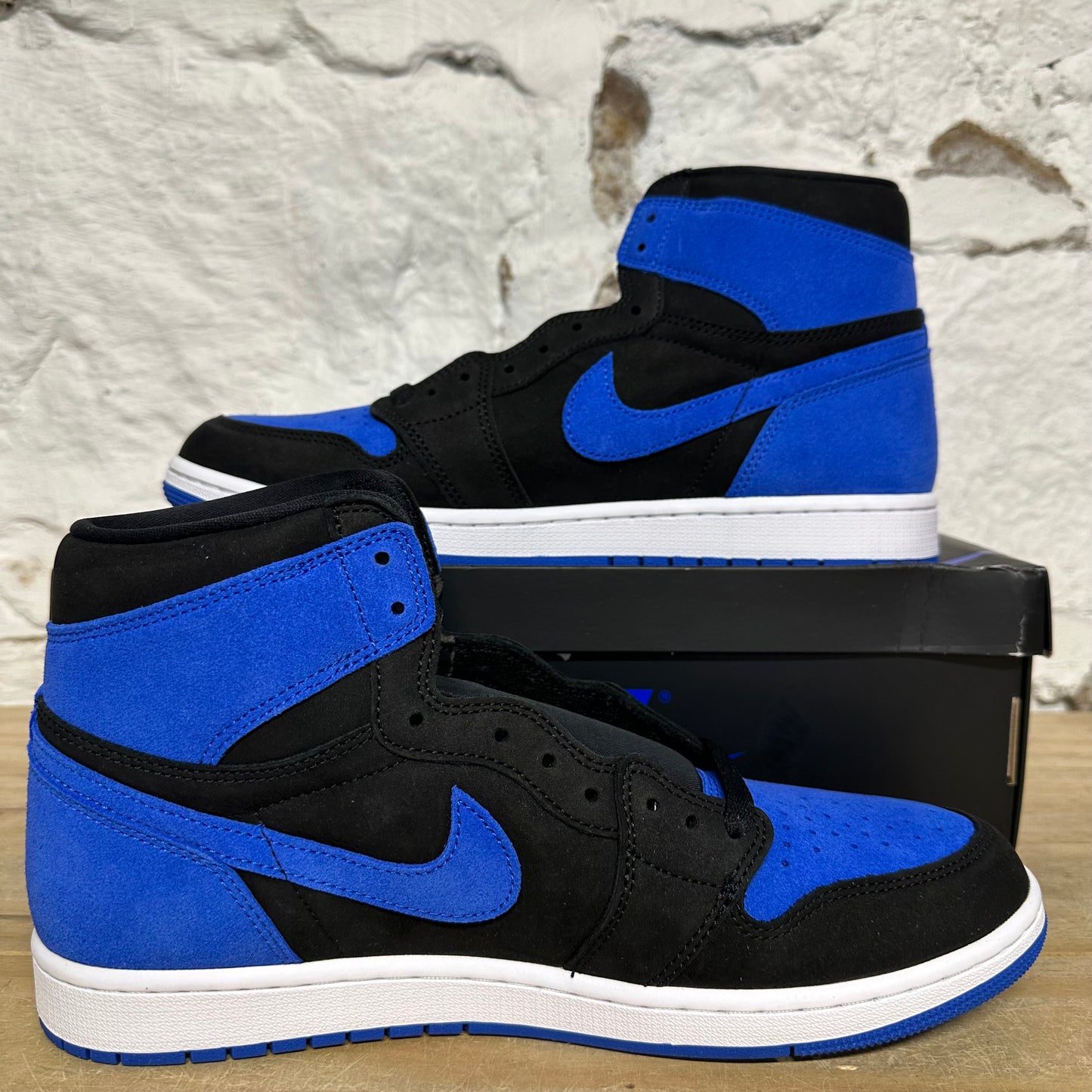 Air Jordan 1 High Royal Reimagined Sz 11.5 DS