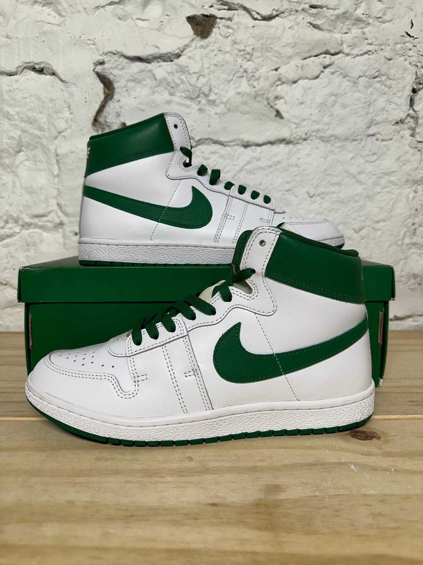 Air Jordan Air Ship Pine Green Sz 9