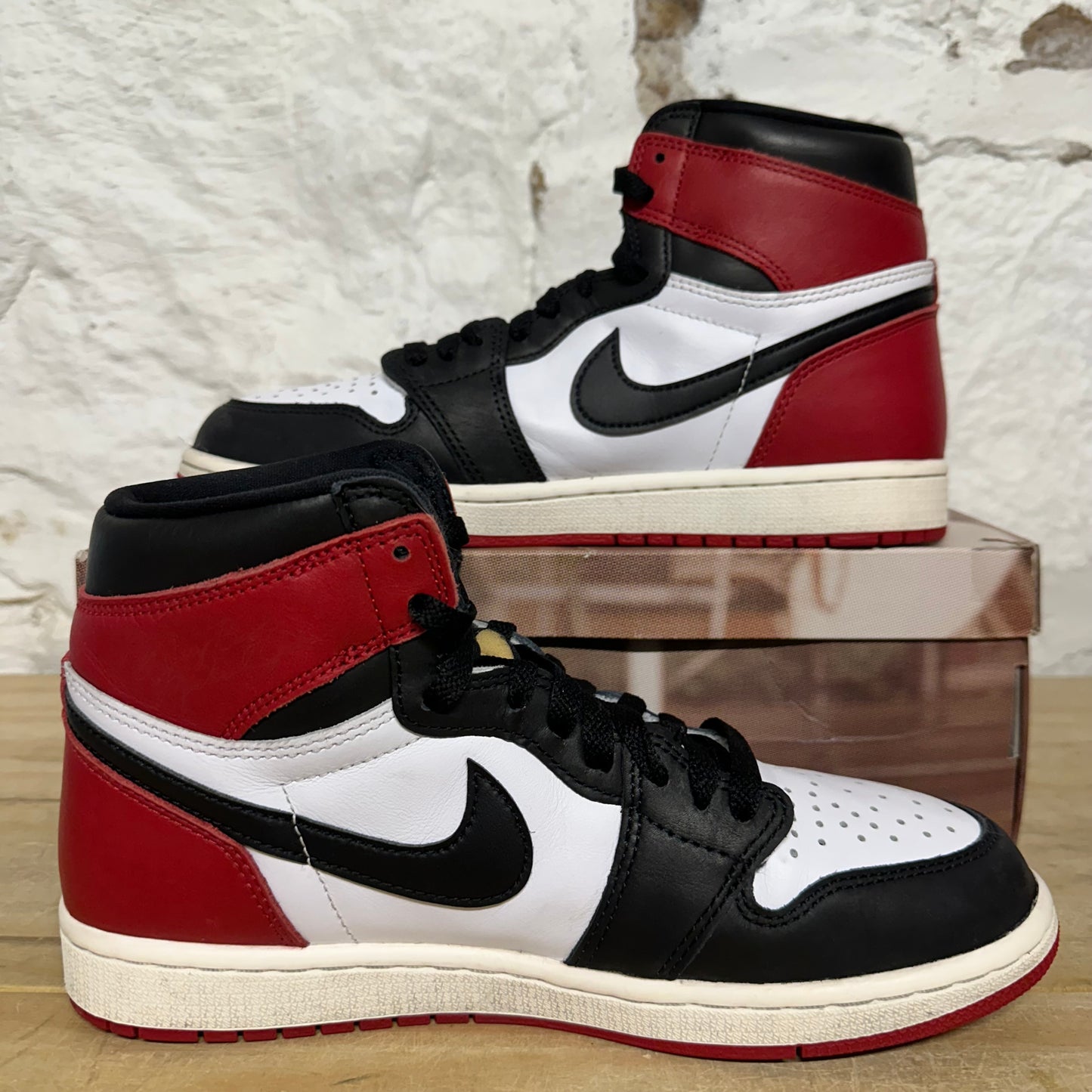 Air Jordan 1 High Black Toe Reimagined Sz 8